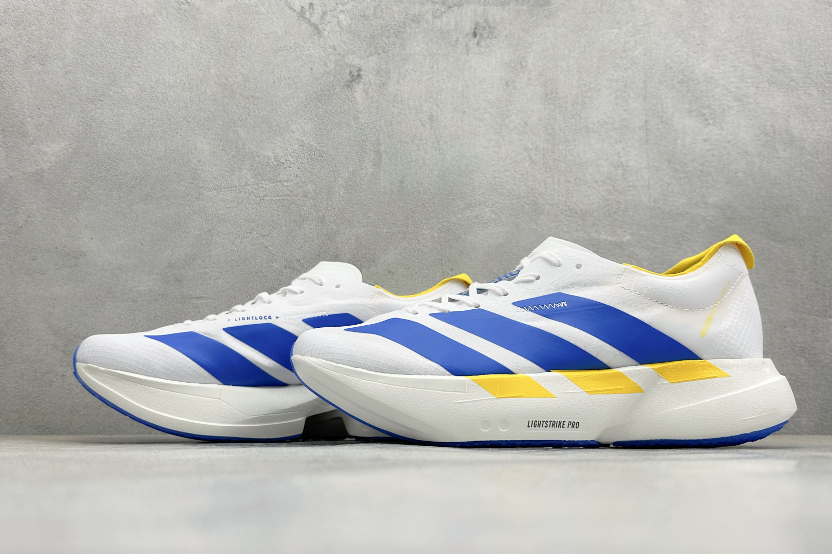 Adidas Adizero Adios Pro 4 M 阿迪透气轻盈低帮跑步鞋 KI4439