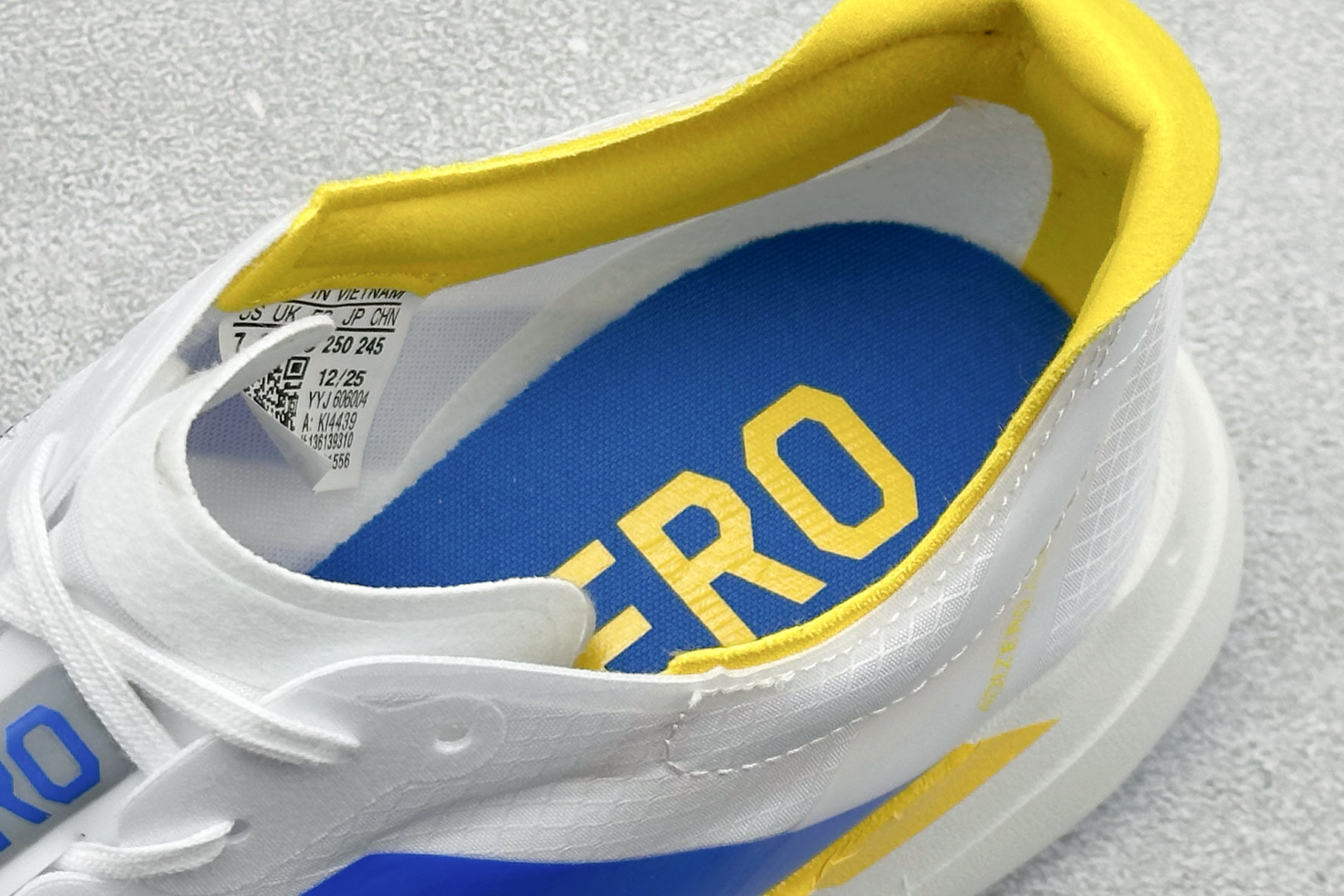 Adidas Adizero Adios Pro 4 M 阿迪透气轻盈低帮跑步鞋 KI4439