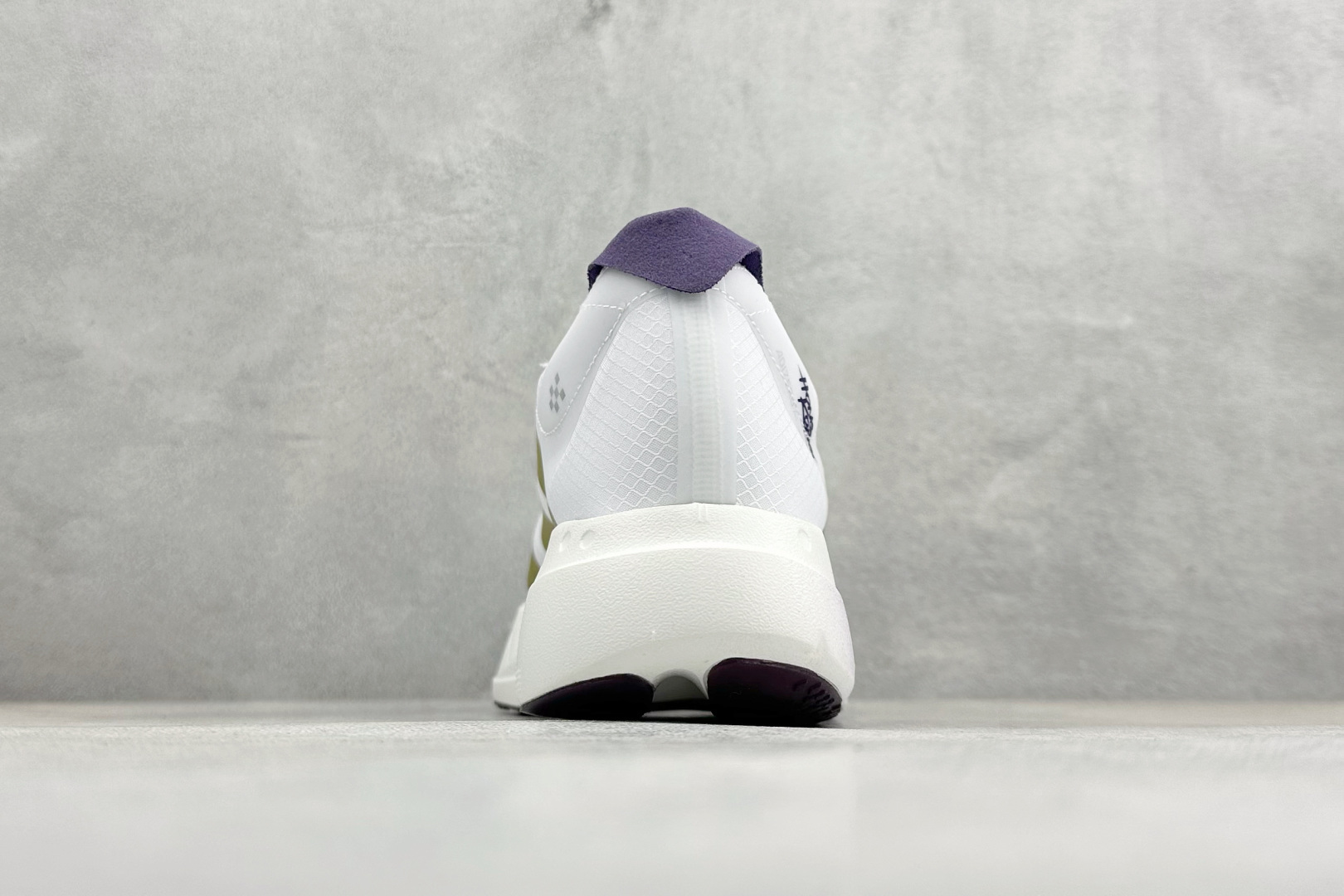 Adidas Adizero Adios Pro 4 M 阿迪透气轻盈低帮跑步鞋 KH6359