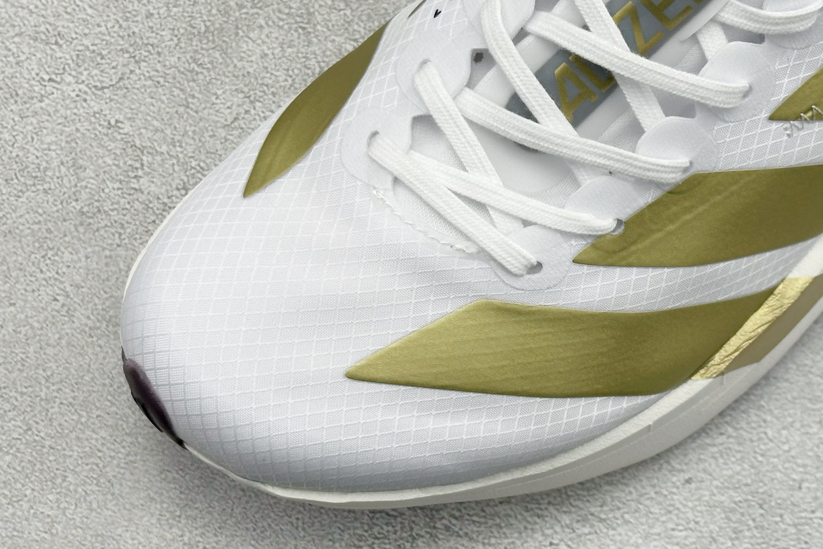 Adidas Adizero Adios Pro 4 M 阿迪透气轻盈低帮跑步鞋 KH6359
