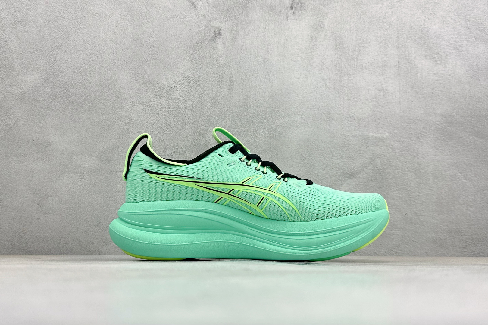 Asics Gel-Nimbus 28 亚瑟士复古透气休闲鞋缓震耐磨跑步鞋 1011C127-300-Top High Quatity Cheap Sneakers Fashion Clothing Clothes Bags handbags Shoes of all Brand wholesale With The best Quality And Beautiful Price from China Factory Chinese suppliers wholesaler seller Asics Gel-Nimbus 28 亚瑟士复古透气休闲鞋缓震耐磨跑步鞋 1011C127-300