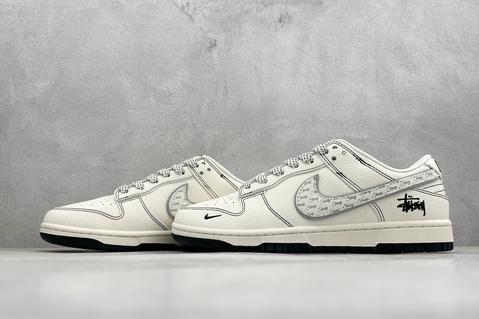 Nike Dunk Low Retro 斯图西联名 周年高端定制 低帮休闲板鞋 HH7518-097-Top High Quatity Cheap Sneakers Fashion Clothing Clothes Bags handbags Shoes of all Brand wholesale With The best Quality And Beautiful Price from China Factory Chinese suppliers wholesaler seller Nike Dunk Low Retro 斯图西联名 周年高端定制 低帮休闲板鞋 HH7518-097