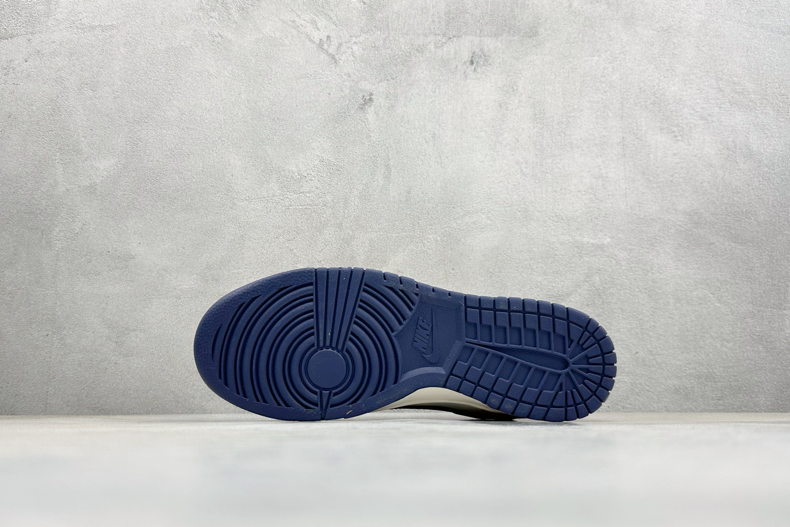 Nike Dunk Low Retro 马年限定 周年高端定制 低帮休闲板鞋JJ2508-602-Top High Quatity Cheap Sneakers Fashion Clothing Clothes Bags handbags Shoes of all Brand wholesale With The best Quality And Beautiful Price from China Factory Chinese suppliers wholesaler seller Nike Dunk Low Retro 马年限定 周年高端定制 低帮休闲板鞋JJ2508-602