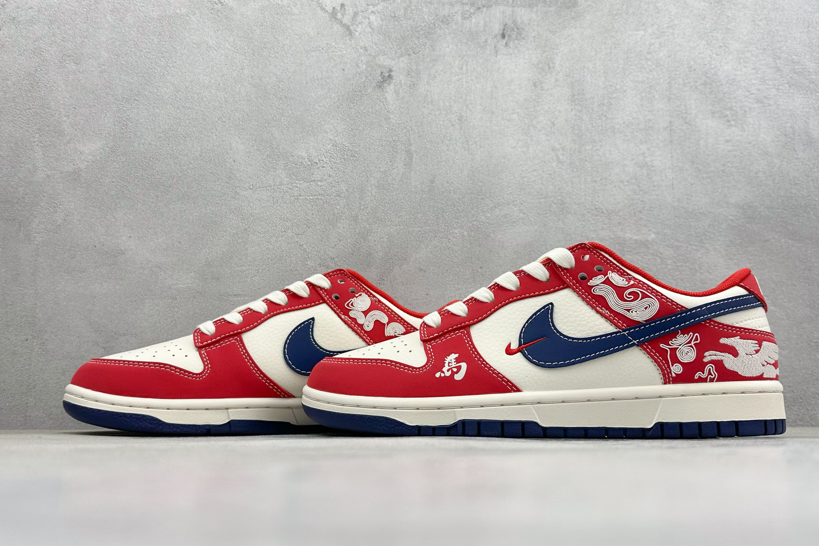 Nike Dunk Low Retro 马年限定 周年高端定制 低帮休闲板鞋JJ2508-602-Top High Quatity Cheap Sneakers Fashion Clothing Clothes Bags handbags Shoes of all Brand wholesale With The best Quality And Beautiful Price from China Factory Chinese suppliers wholesaler seller Nike Dunk Low Retro 马年限定 周年高端定制 低帮休闲板鞋JJ2508-602