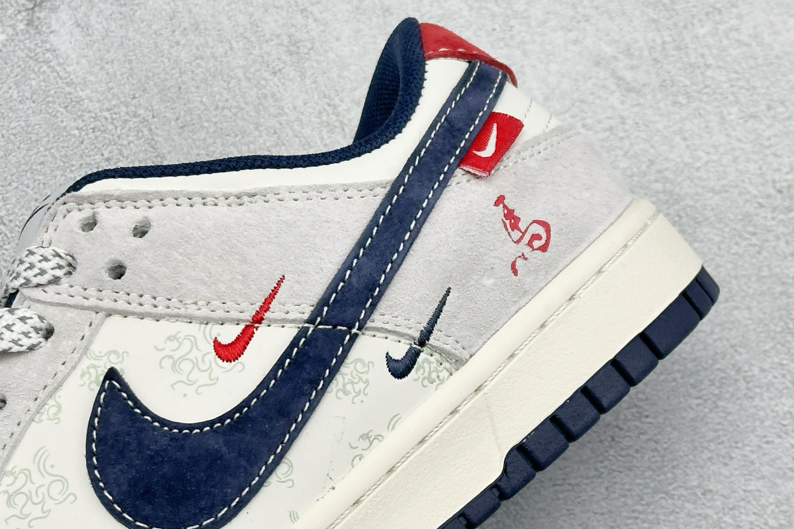 260 Nike Dunk Low Retro 马年限定 周年高端定制 低帮休闲板鞋 YX5066-406-Chinese UA Cheap High Quatity Brand Clothes Bags handbags Sneakers wholesale wholesaler seller from China Factory suppliers Fashion Clothing Shoes best Quality Beautiful Price 260 Nike Dunk Low Retro 马年限定 周年高端定制 低帮休闲板鞋 YX5066-406