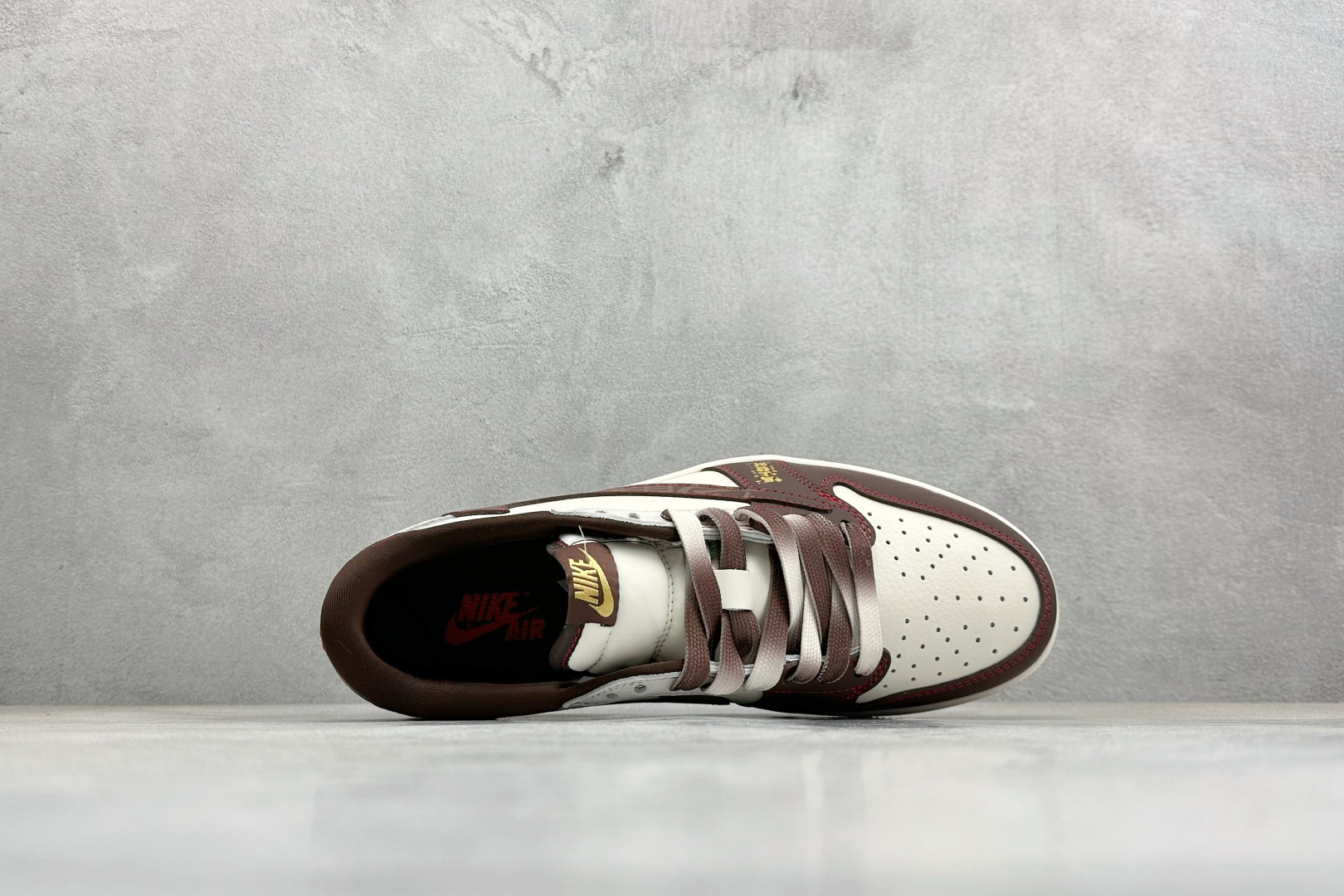 Air Jordan 1 Low AJ1 乔1 马年限定 高端定制 倒钩低帮复古篮球鞋 LX1988-806-Top High Quatity Cheap Sneakers Fashion Clothing Clothes Bags handbags Shoes of all Brand wholesale With The best Quality And Beautiful Price from China Factory Chinese suppliers wholesaler seller Air Jordan 1 Low AJ1 乔1 马年限定 高端定制 倒钩低帮复古篮球鞋 LX1988-806