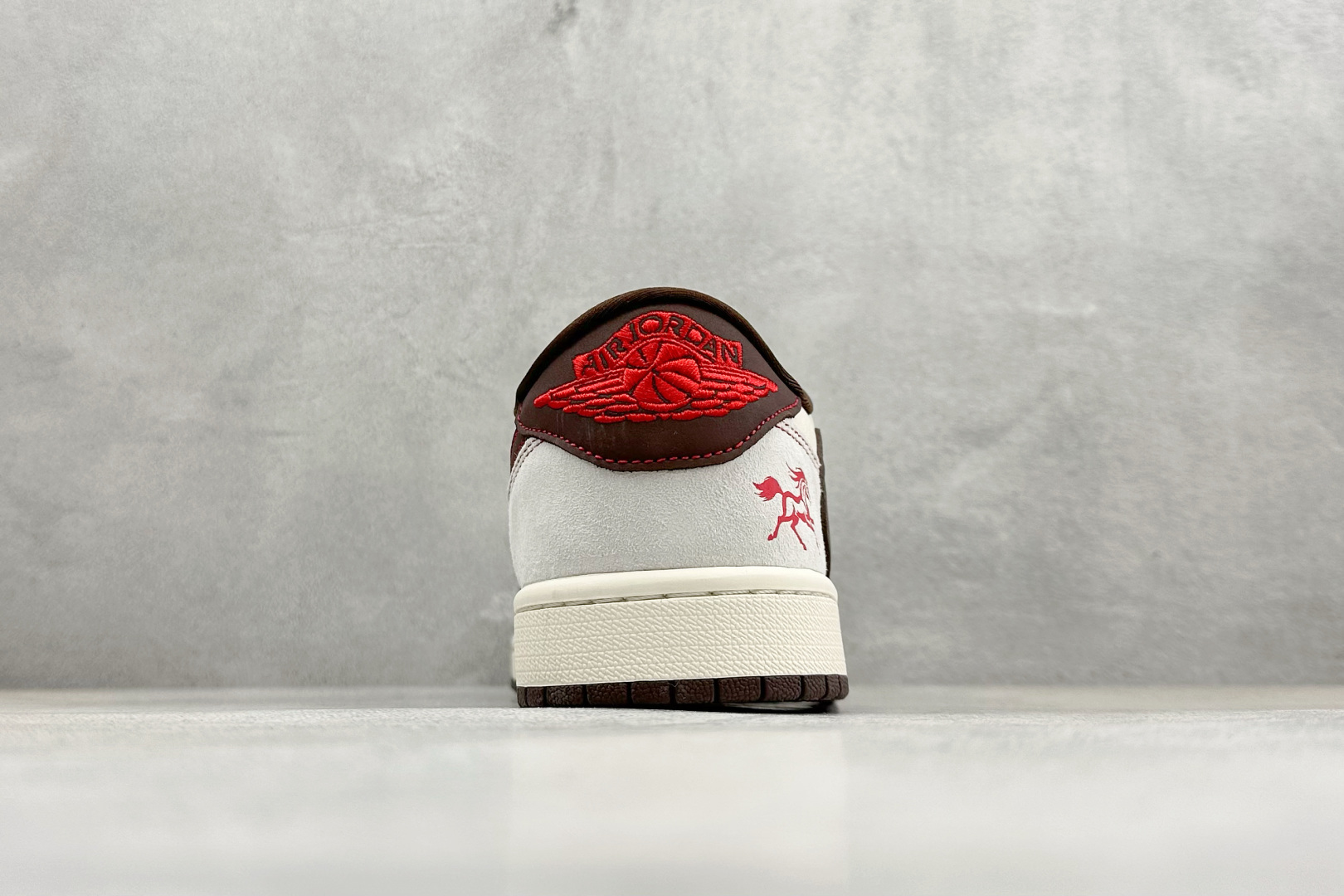 Air Jordan 1 Low AJ1 乔1 马年限定 高端定制 倒钩低帮复古篮球鞋 LX1988-806-Top High Quatity Cheap Sneakers Fashion Clothing Clothes Bags handbags Shoes of all Brand wholesale With The best Quality And Beautiful Price from China Factory Chinese suppliers wholesaler seller Air Jordan 1 Low AJ1 乔1 马年限定 高端定制 倒钩低帮复古篮球鞋 LX1988-806