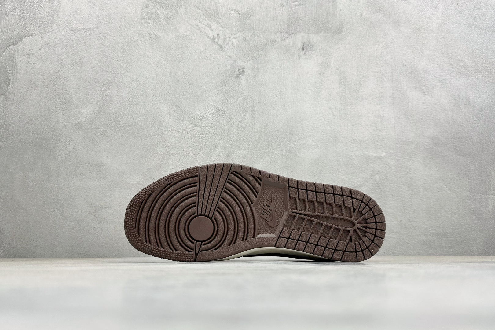 Air Jordan 1 Low AJ1 乔1 马年限定 高端定制 倒钩低帮复古篮球鞋 LX1988-806-Top High Quatity Cheap Sneakers Fashion Clothing Clothes Bags handbags Shoes of all Brand wholesale With The best Quality And Beautiful Price from China Factory Chinese suppliers wholesaler seller Air Jordan 1 Low AJ1 乔1 马年限定 高端定制 倒钩低帮复古篮球鞋 LX1988-806