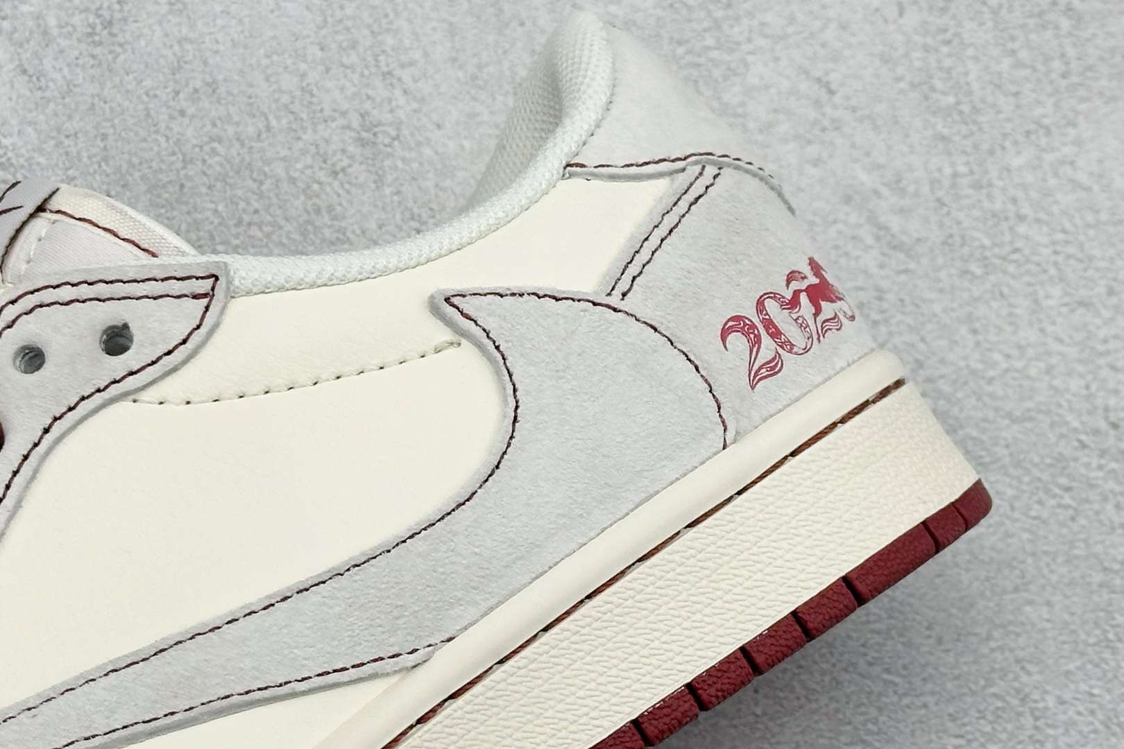 Air Jordan 1 Low AJ1 乔1 2026 马年限定 高端定制 倒钩低帮复古篮球鞋 SD6868-129-Top High Quatity Cheap Sneakers Fashion Clothing Clothes Bags handbags Shoes of all Brand wholesale With The best Quality And Beautiful Price from China Factory Chinese suppliers wholesaler seller Air Jordan 1 Low AJ1 乔1 2026 马年限定 高端定制 倒钩低帮复古篮球鞋 SD6868-129