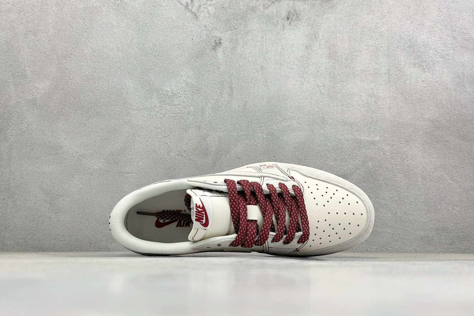Air Jordan 1 Low AJ1 乔1 2026 马年限定 高端定制 倒钩低帮复古篮球鞋 SD6868-129-Top High Quatity Cheap Sneakers Fashion Clothing Clothes Bags handbags Shoes of all Brand wholesale With The best Quality And Beautiful Price from China Factory Chinese suppliers wholesaler seller Air Jordan 1 Low AJ1 乔1 2026 马年限定 高端定制 倒钩低帮复古篮球鞋 SD6868-129