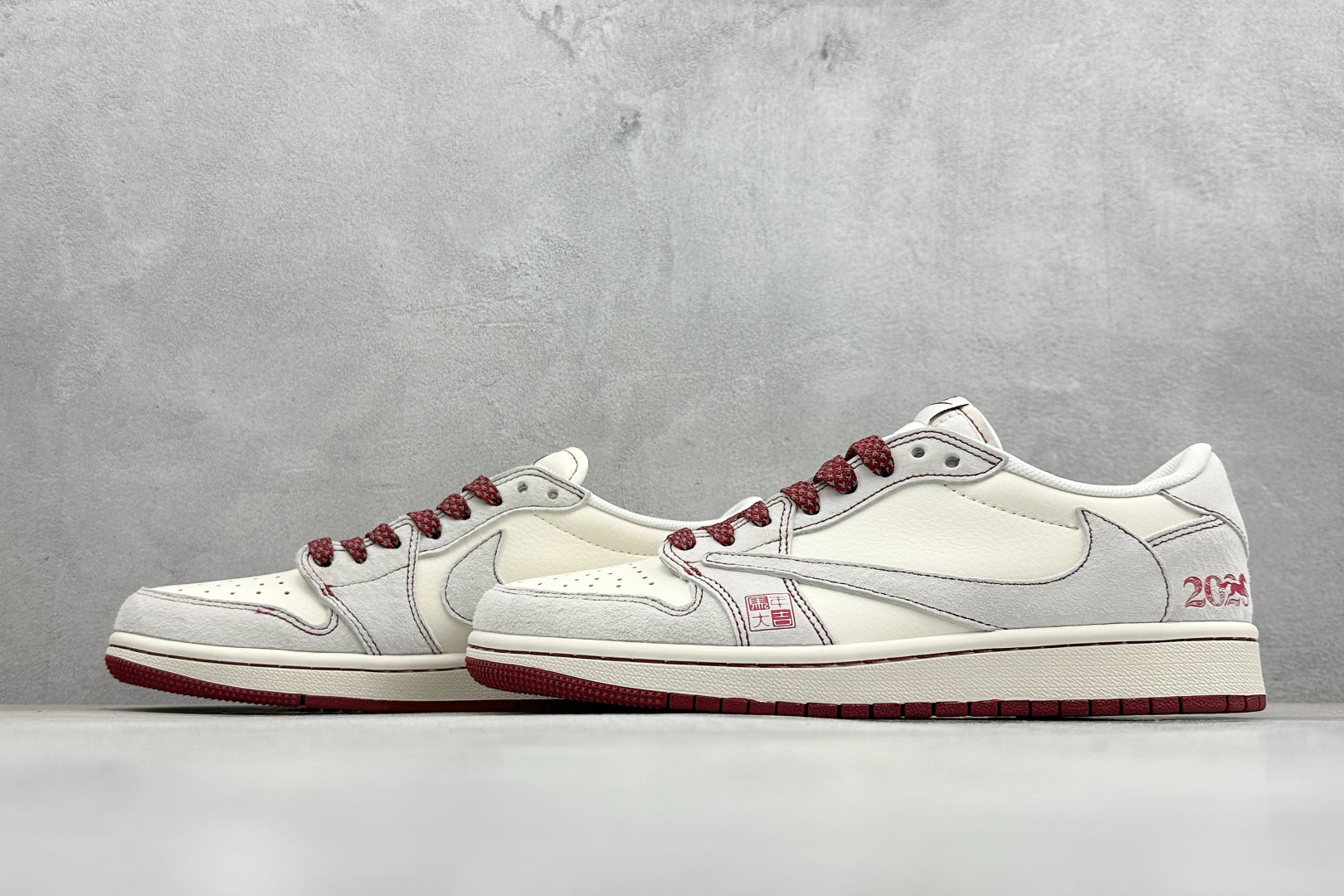 Air Jordan 1 Low AJ1 乔1 2026 马年限定 高端定制 倒钩低帮复古篮球鞋 SD6868-129-Top High Quatity Cheap Sneakers Fashion Clothing Clothes Bags handbags Shoes of all Brand wholesale With The best Quality And Beautiful Price from China Factory Chinese suppliers wholesaler seller Air Jordan 1 Low AJ1 乔1 2026 马年限定 高端定制 倒钩低帮复古篮球鞋 SD6868-129