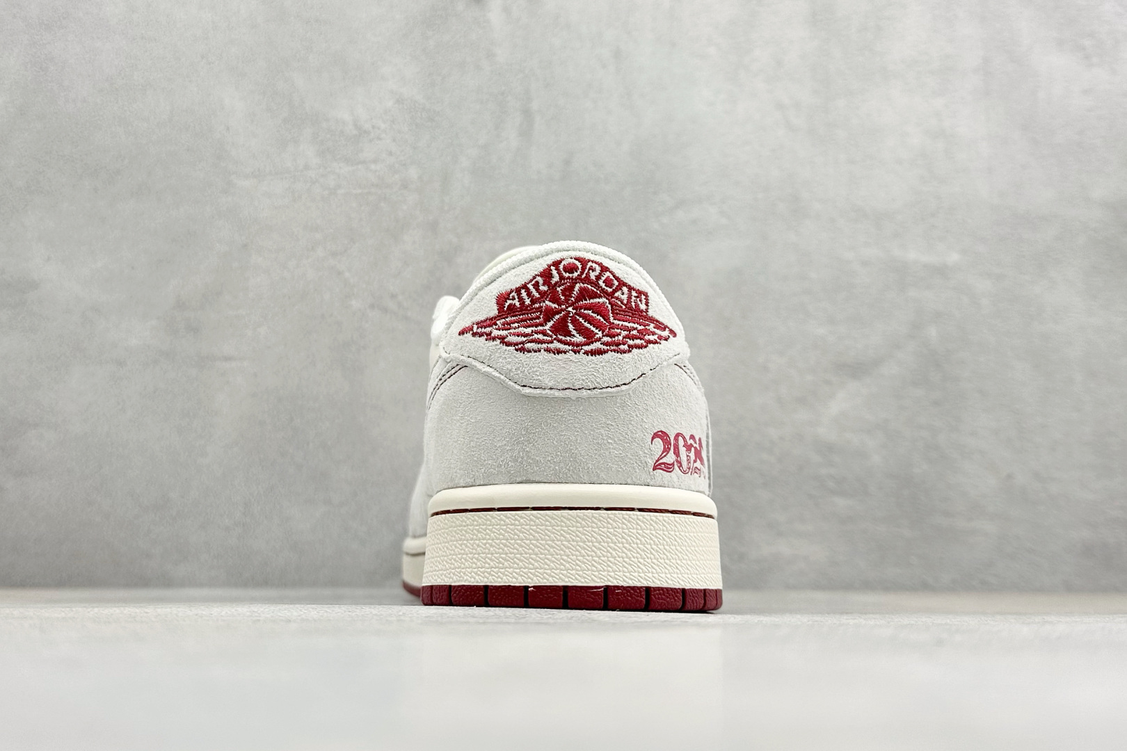 Air Jordan 1 Low AJ1 乔1 2026 马年限定 高端定制 倒钩低帮复古篮球鞋 SD6868-129-Top High Quatity Cheap Sneakers Fashion Clothing Clothes Bags handbags Shoes of all Brand wholesale With The best Quality And Beautiful Price from China Factory Chinese suppliers wholesaler seller Air Jordan 1 Low AJ1 乔1 2026 马年限定 高端定制 倒钩低帮复古篮球鞋 SD6868-129