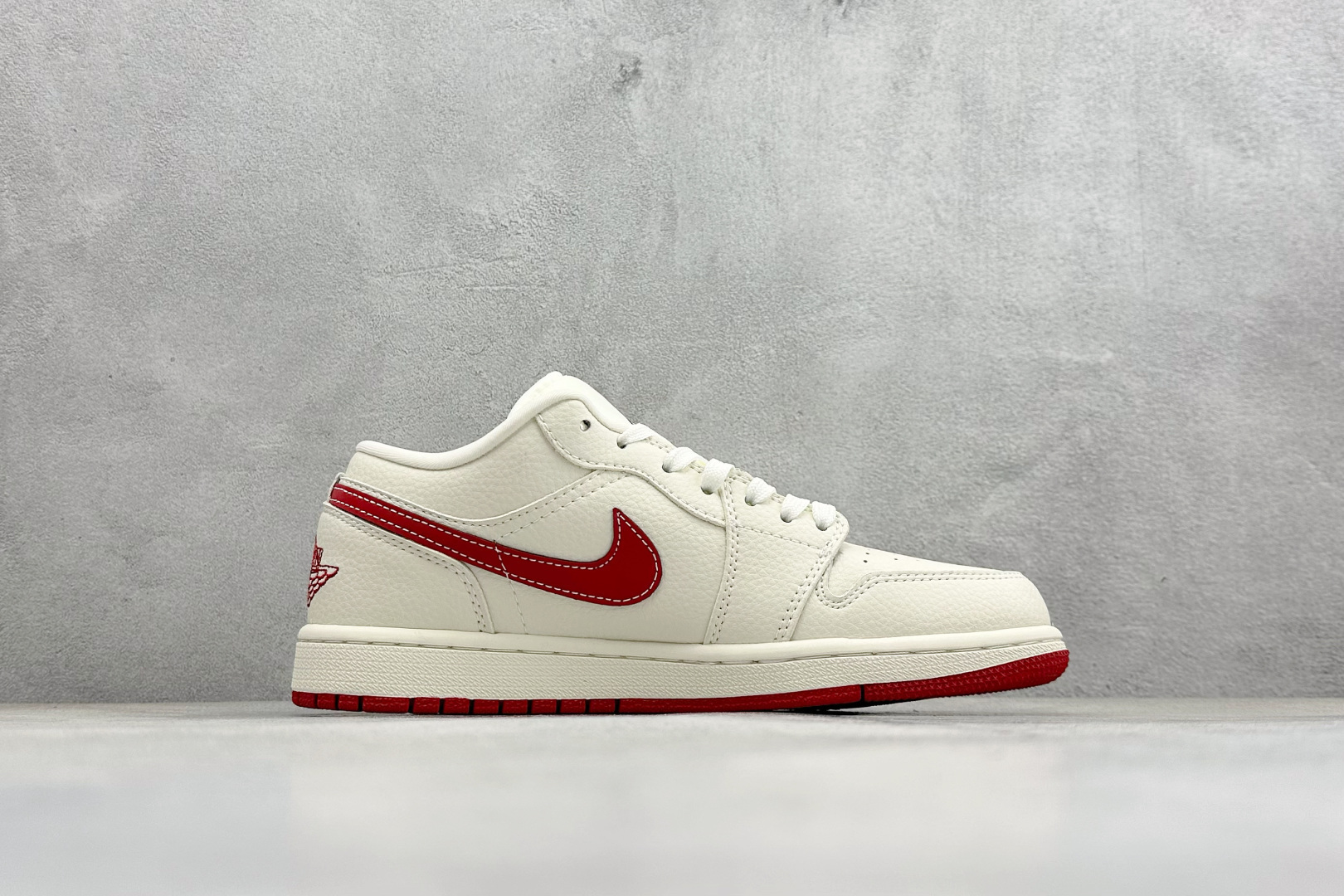 Air Jordan 1 Low AJ1 乔1马年限定 步步生金 高端定制 低帮复古篮球鞋 QJ1988-011-Top High Quatity Cheap Sneakers Fashion Clothing Clothes Bags handbags Shoes of all Brand wholesale With The best Quality And Beautiful Price from China Factory Chinese suppliers wholesaler seller Air Jordan 1 Low AJ1 乔1马年限定 步步生金 高端定制 低帮复古篮球鞋 QJ1988-011