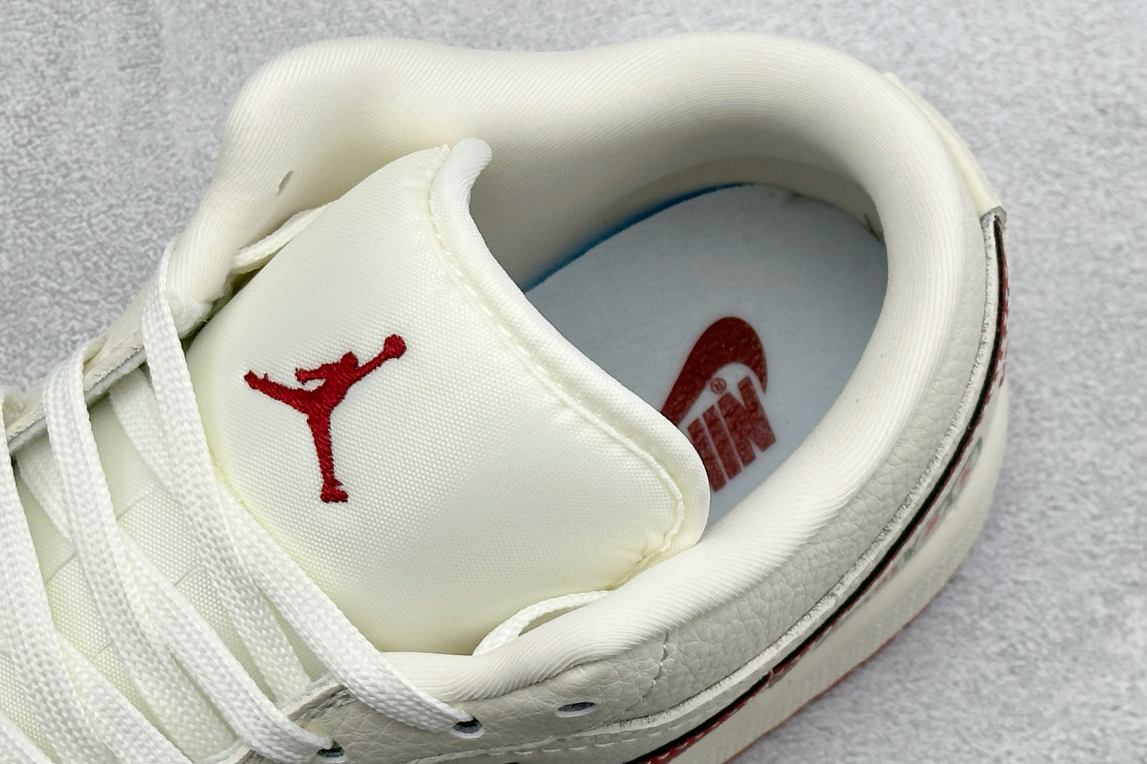 Air Jordan 1 Low AJ1 乔1马年限定 步步生金 高端定制 低帮复古篮球鞋 QJ1988-011-Top High Quatity Cheap Sneakers Fashion Clothing Clothes Bags handbags Shoes of all Brand wholesale With The best Quality And Beautiful Price from China Factory Chinese suppliers wholesaler seller Air Jordan 1 Low AJ1 乔1马年限定 步步生金 高端定制 低帮复古篮球鞋 QJ1988-011