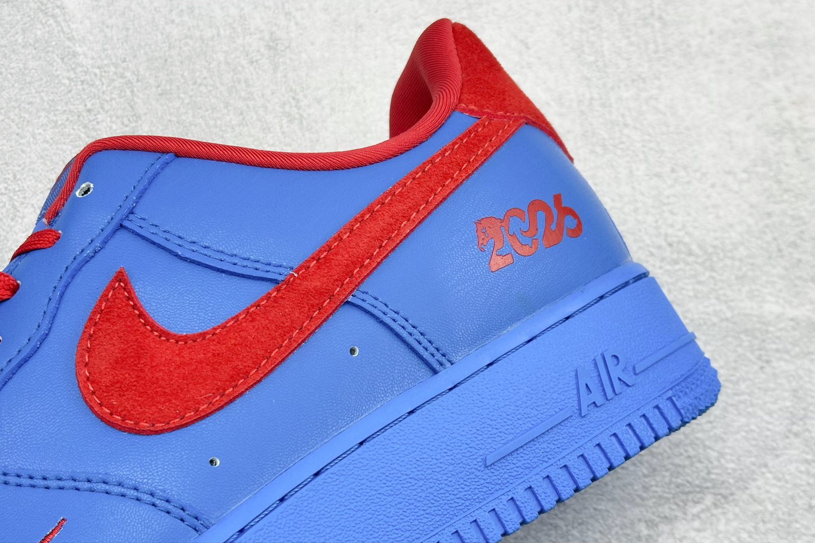 260 SC版Nike Air Force 1'07 Low 马年联名 蓝海焰红 空军一号低帮休闲板鞋 DF0188-128-Chinese UA Cheap High Quatity Brand Clothes Bags handbags Sneakers wholesale wholesaler seller from China Factory suppliers Fashion Clothing Shoes best Quality Beautiful Price 260 SC版Nike Air Force 1'07 Low 马年联名 蓝海焰红 空军一号低帮休闲板鞋 DF0188-128