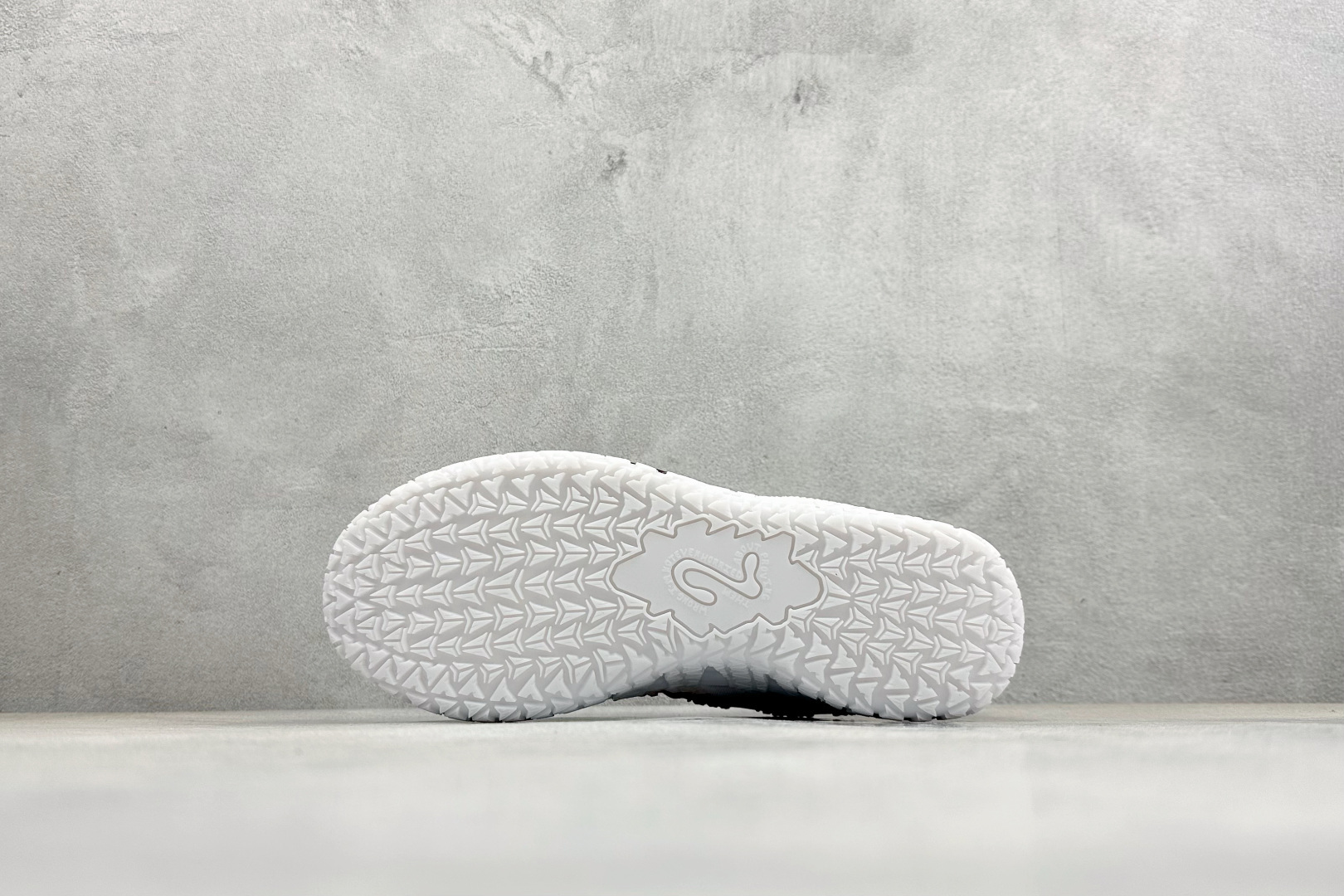 JA 3 XMAS PE EP 马年限定涂鸦战靴 HF2794-007-Top High Quatity Cheap Sneakers Fashion Clothing Clothes Bags handbags Shoes of all Brand wholesale With The best Quality And Beautiful Price from China Factory Chinese suppliers wholesaler seller JA 3 XMAS PE EP 马年限定涂鸦战靴 HF2794-007