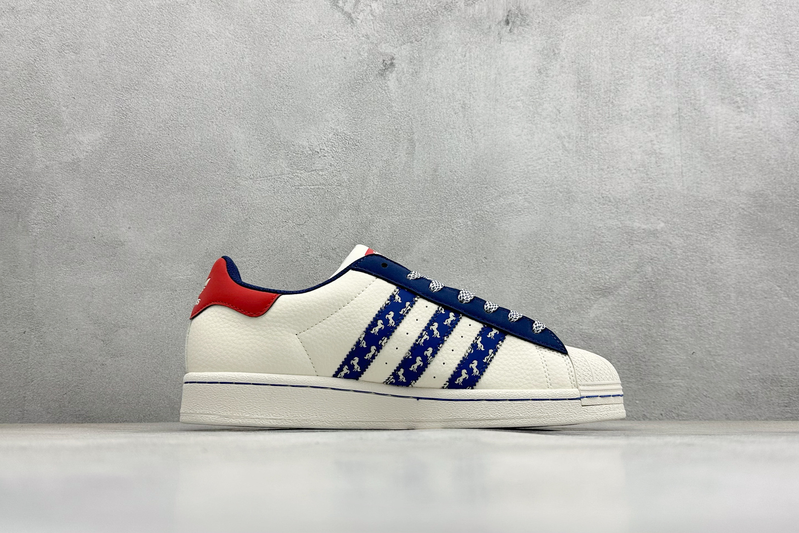 AD Originals Super马年限定 贝壳头板鞋 SD6829-Top High Quatity Cheap Sneakers Fashion Clothing Clothes Bags handbags Shoes of all Brand wholesale With The best Quality And Beautiful Price from China Factory Chinese suppliers wholesaler seller AD Originals Super马年限定 贝壳头板鞋 SD6829