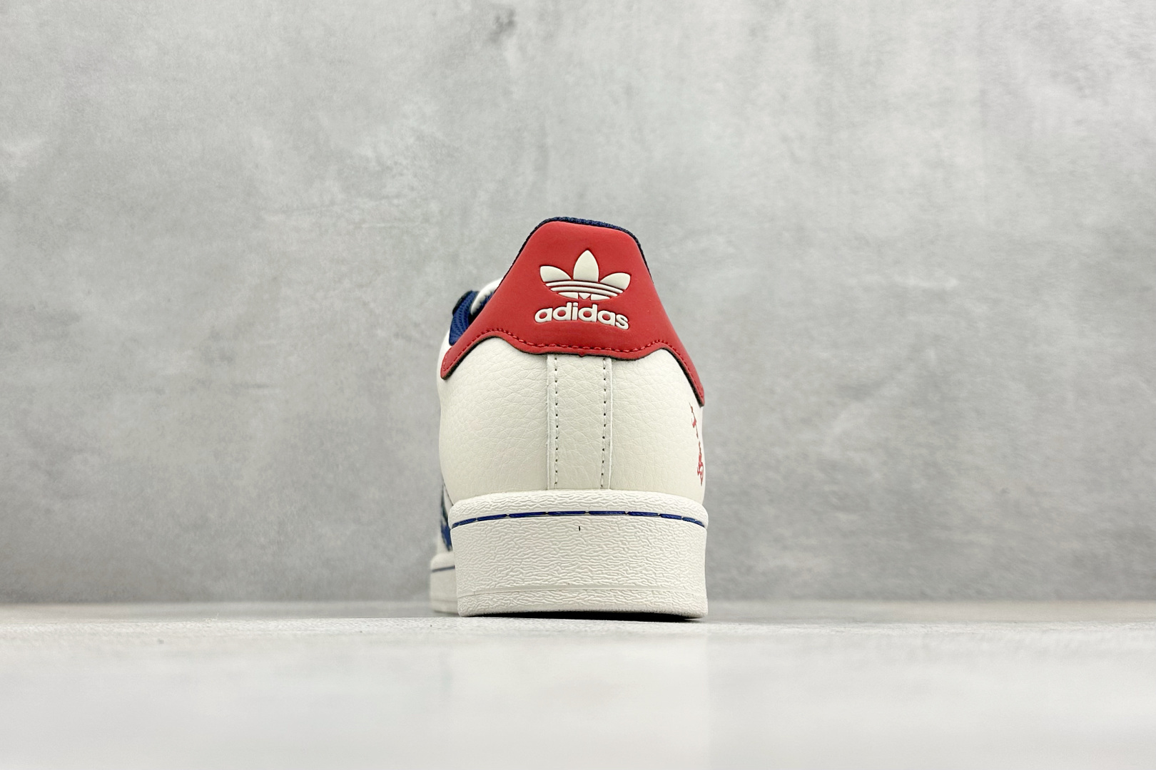 AD Originals Super马年限定 贝壳头板鞋 SD6829-Top High Quatity Cheap Sneakers Fashion Clothing Clothes Bags handbags Shoes of all Brand wholesale With The best Quality And Beautiful Price from China Factory Chinese suppliers wholesaler seller AD Originals Super马年限定 贝壳头板鞋 SD6829