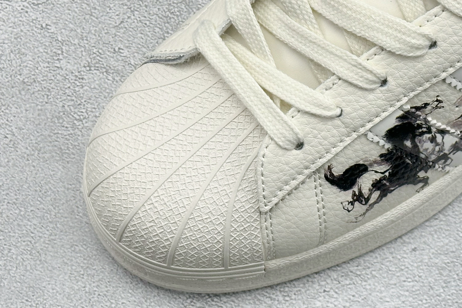 AD Originals Super马年限定 贝壳头板鞋 JY8928-Top High Quatity Cheap Sneakers Fashion Clothing Clothes Bags handbags Shoes of all Brand wholesale With The best Quality And Beautiful Price from China Factory Chinese suppliers wholesaler seller AD Originals Super马年限定 贝壳头板鞋 JY8928