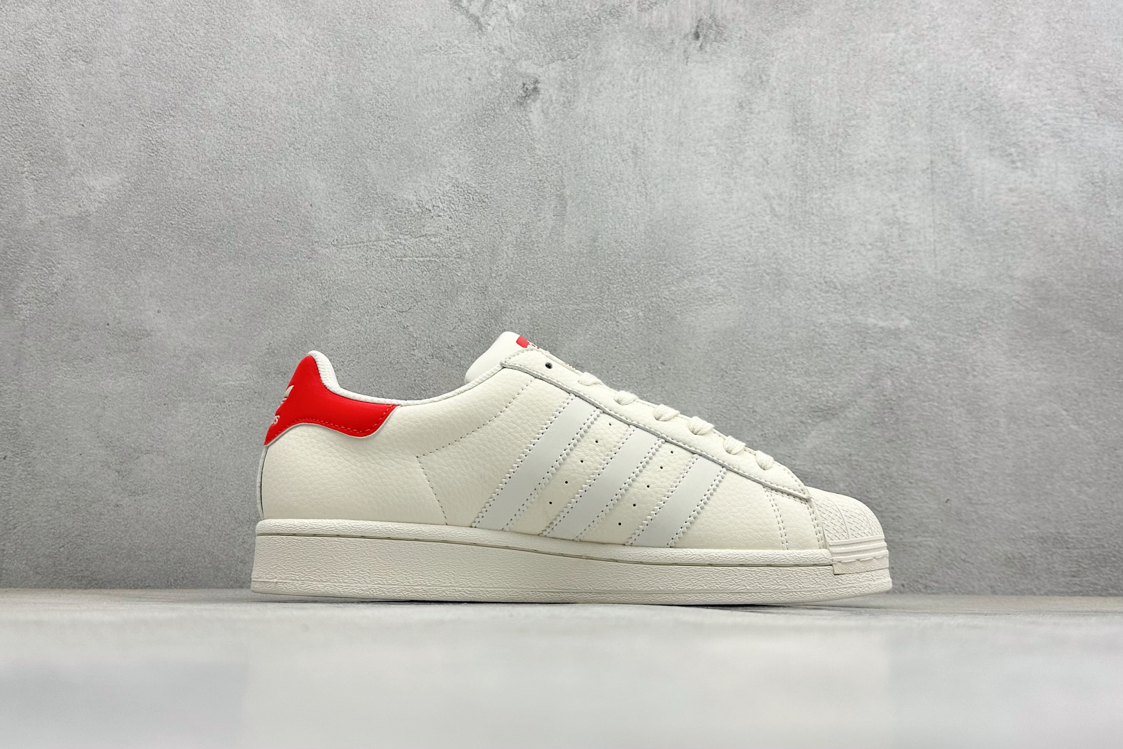 AD Originals Super马年限定 贝壳头板鞋 JY8928-Top High Quatity Cheap Sneakers Fashion Clothing Clothes Bags handbags Shoes of all Brand wholesale With The best Quality And Beautiful Price from China Factory Chinese suppliers wholesaler seller AD Originals Super马年限定 贝壳头板鞋 JY8928