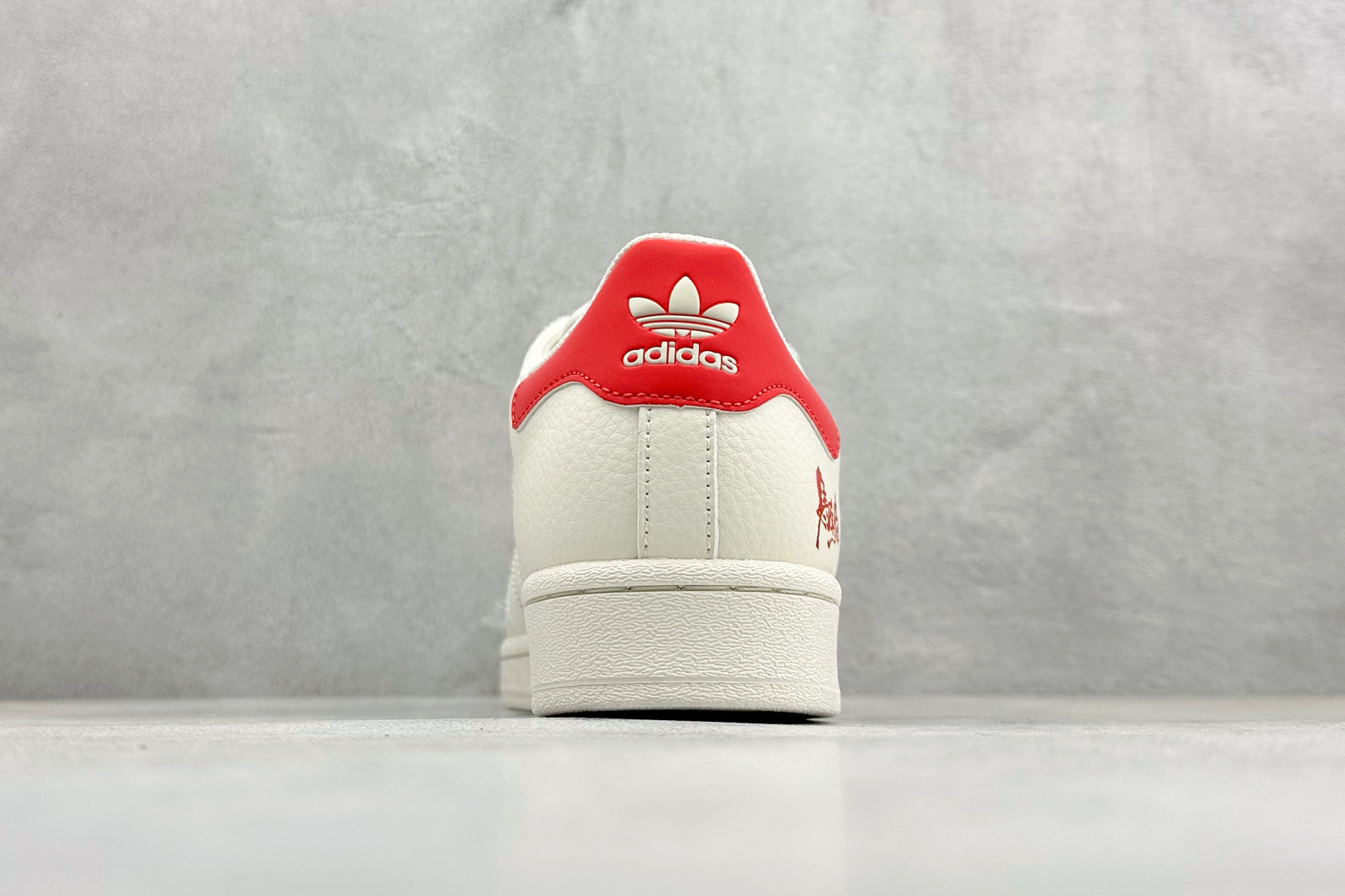AD Originals Super马年限定 贝壳头板鞋 JY8928-Top High Quatity Cheap Sneakers Fashion Clothing Clothes Bags handbags Shoes of all Brand wholesale With The best Quality And Beautiful Price from China Factory Chinese suppliers wholesaler seller AD Originals Super马年限定 贝壳头板鞋 JY8928