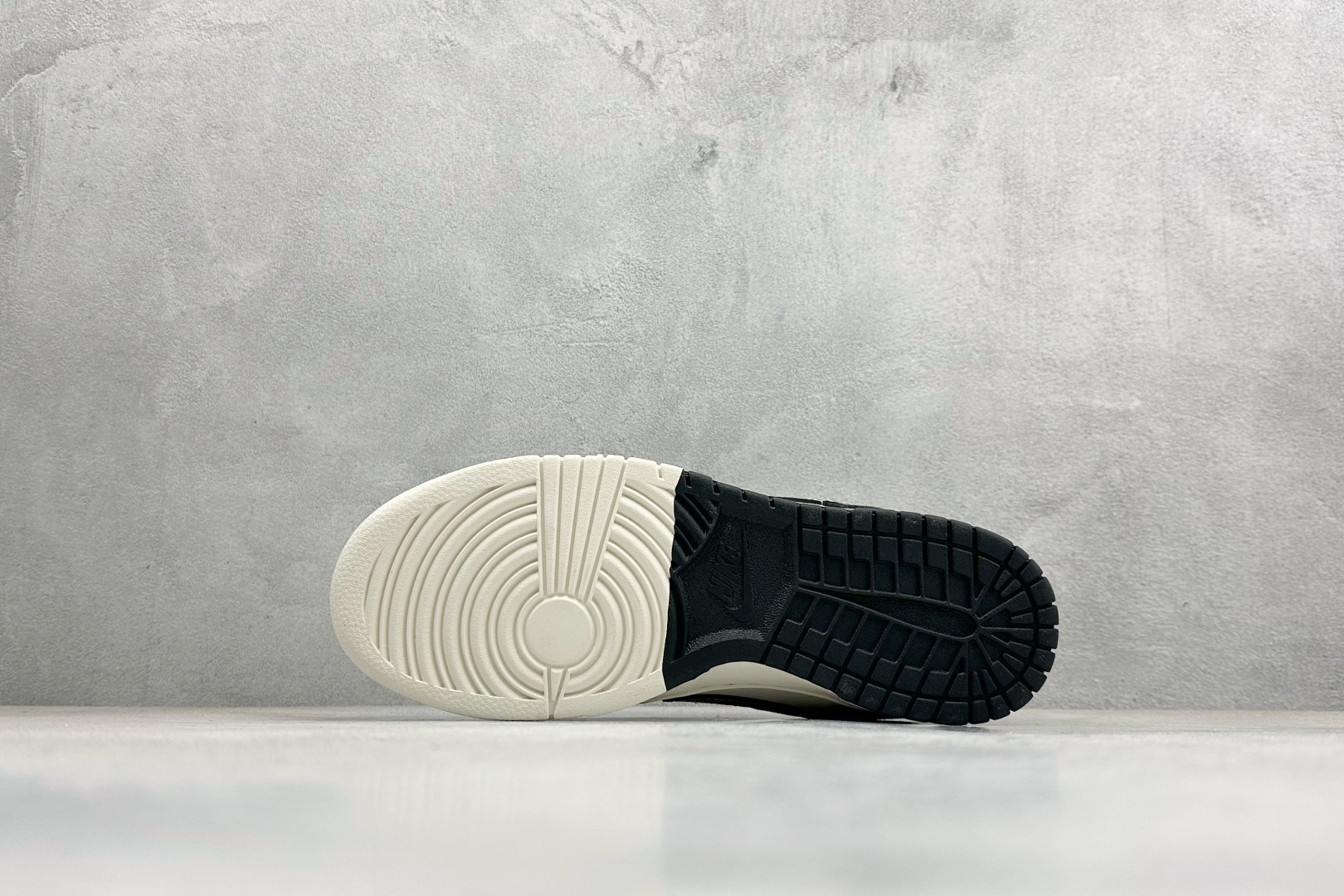 260 Nike Dunk Low Retro 马年限定 周年高端定制 低帮休闲板鞋 YX5066-C92-Chinese UA Cheap High Quatity Brand Clothes Bags handbags Sneakers wholesale wholesaler seller from China Factory suppliers Fashion Clothing Shoes best Quality Beautiful Price 260 Nike Dunk Low Retro 马年限定 周年高端定制 低帮休闲板鞋 YX5066-C92