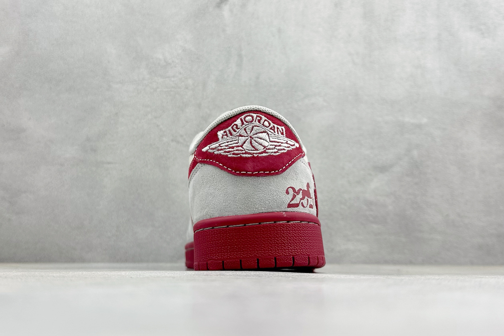 260 Air Jordan 1 Low AJ1 乔1 马年限定 高端定制 倒钩低帮复古篮球鞋 JP2026-115-Chinese UA Cheap High Quatity Brand Clothes Bags handbags Sneakers wholesale wholesaler seller from China Factory suppliers Fashion Clothing Shoes best Quality Beautiful Price 260 Air Jordan 1 Low AJ1 乔1 马年限定 高端定制 倒钩低帮复古篮球鞋 JP2026-115