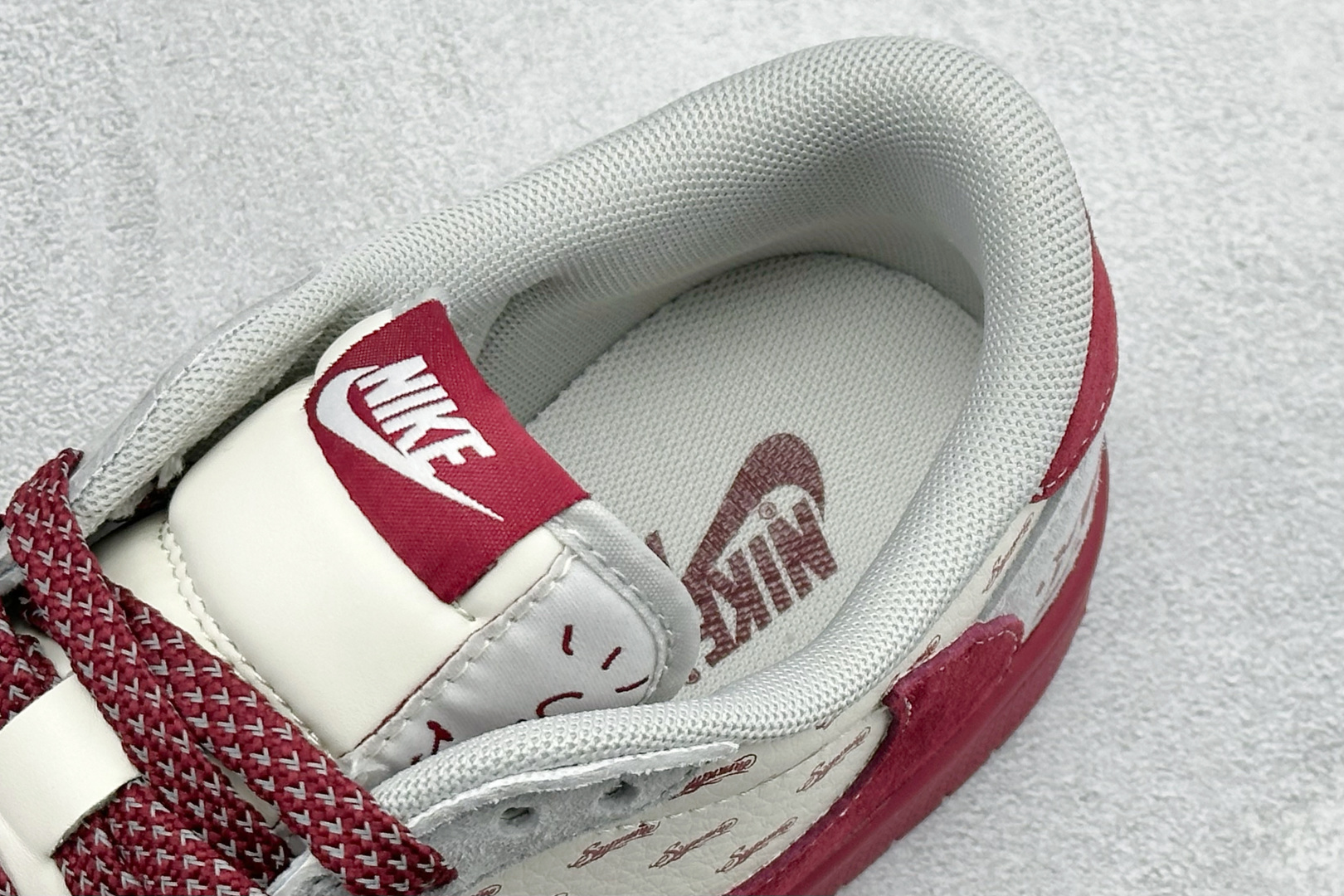 260 Air Jordan 1 Low AJ1 乔1 马年限定 高端定制 倒钩低帮复古篮球鞋 JP2026-115-Chinese UA Cheap High Quatity Brand Clothes Bags handbags Sneakers wholesale wholesaler seller from China Factory suppliers Fashion Clothing Shoes best Quality Beautiful Price 260 Air Jordan 1 Low AJ1 乔1 马年限定 高端定制 倒钩低帮复古篮球鞋 JP2026-115