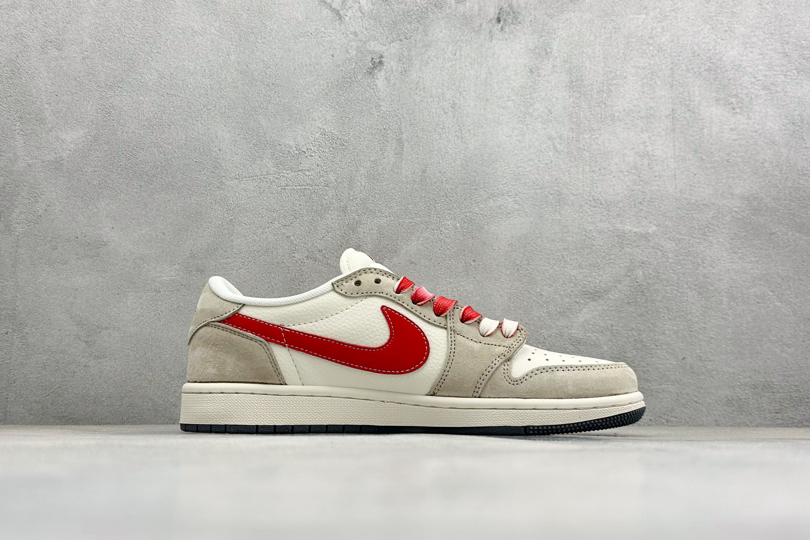 Air Jordan 1 Low AJ1 乔1 马年限定 高端定制 倒钩低帮复古篮球鞋 LX1988-809-Top High Quatity Cheap Sneakers Fashion Clothing Clothes Bags handbags Shoes of all Brand wholesale With The best Quality And Beautiful Price from China Factory Chinese suppliers wholesaler seller Air Jordan 1 Low AJ1 乔1 马年限定 高端定制 倒钩低帮复古篮球鞋 LX1988-809