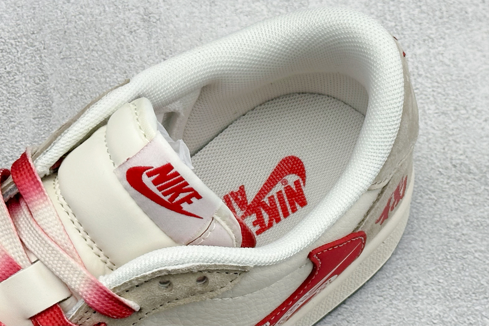 Air Jordan 1 Low AJ1 乔1 马年限定 高端定制 倒钩低帮复古篮球鞋 LX1988-809-Top High Quatity Cheap Sneakers Fashion Clothing Clothes Bags handbags Shoes of all Brand wholesale With The best Quality And Beautiful Price from China Factory Chinese suppliers wholesaler seller Air Jordan 1 Low AJ1 乔1 马年限定 高端定制 倒钩低帮复古篮球鞋 LX1988-809