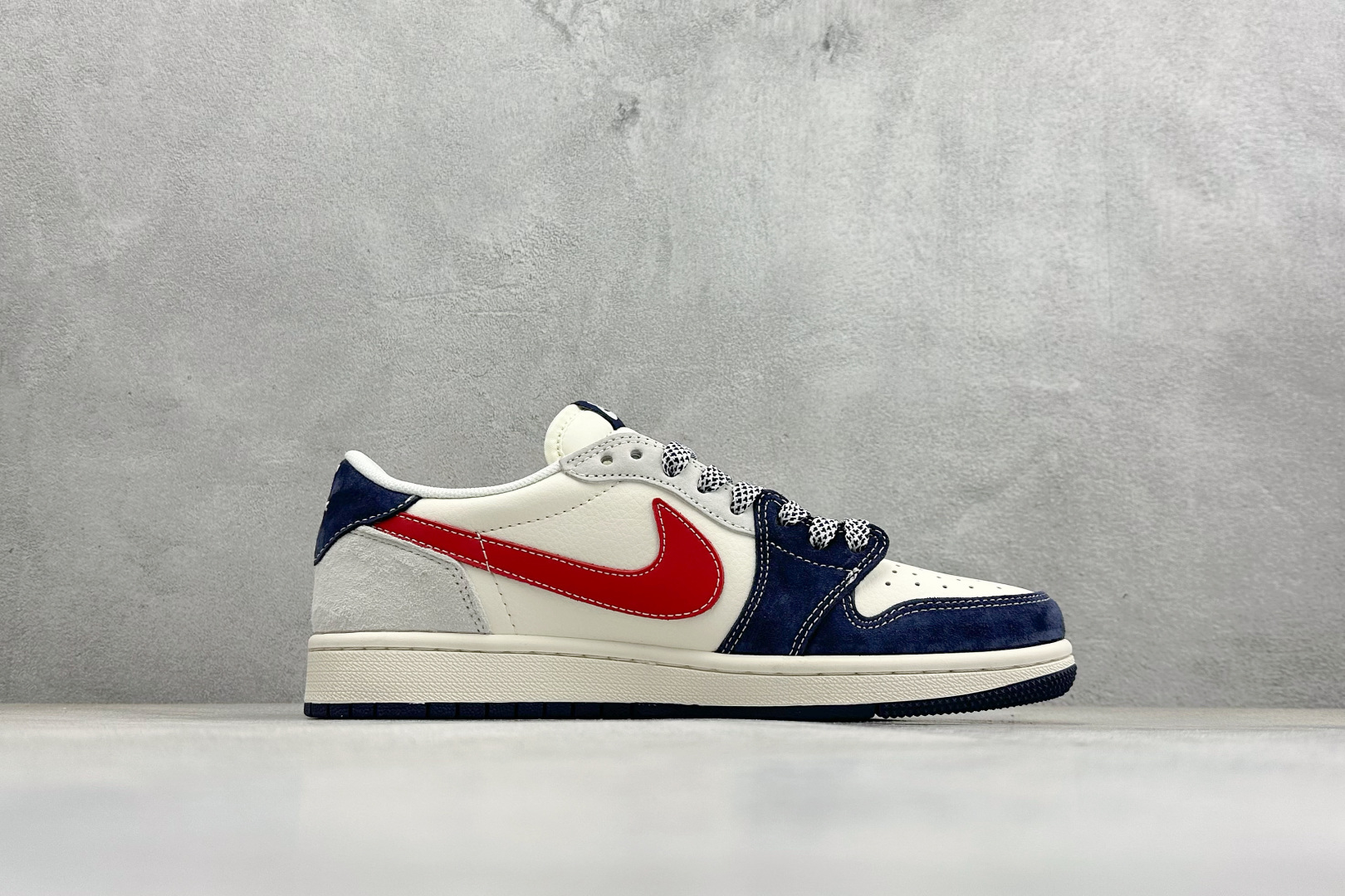 260 Air Jordan 1 Low AJ1 乔1 马年限定 高端定制 倒钩低帮复古篮球鞋 SD6868-121-Chinese UA Cheap High Quatity Brand Clothes Bags handbags Sneakers wholesale wholesaler seller from China Factory suppliers Fashion Clothing Shoes best Quality Beautiful Price 260 Air Jordan 1 Low AJ1 乔1 马年限定 高端定制 倒钩低帮复古篮球鞋 SD6868-121
