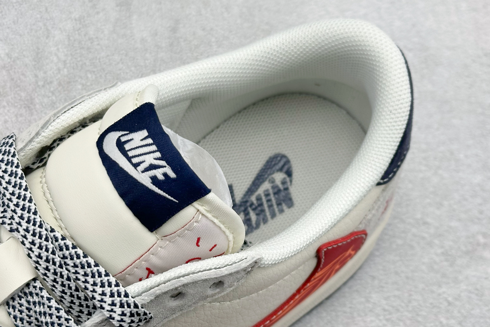 260 Air Jordan 1 Low AJ1 乔1 马年限定 高端定制 倒钩低帮复古篮球鞋 SD6868-121-Chinese UA Cheap High Quatity Brand Clothes Bags handbags Sneakers wholesale wholesaler seller from China Factory suppliers Fashion Clothing Shoes best Quality Beautiful Price 260 Air Jordan 1 Low AJ1 乔1 马年限定 高端定制 倒钩低帮复古篮球鞋 SD6868-121