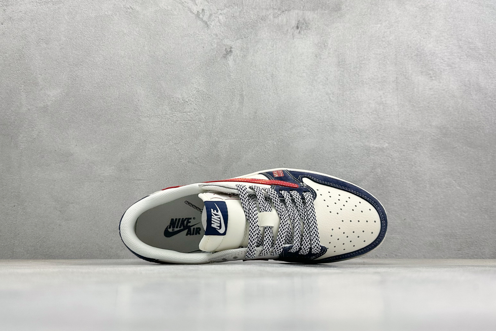 260 Air Jordan 1 Low AJ1 乔1 马年限定 高端定制 倒钩低帮复古篮球鞋 SD6868-121-Chinese UA Cheap High Quatity Brand Clothes Bags handbags Sneakers wholesale wholesaler seller from China Factory suppliers Fashion Clothing Shoes best Quality Beautiful Price 260 Air Jordan 1 Low AJ1 乔1 马年限定 高端定制 倒钩低帮复古篮球鞋 SD6868-121