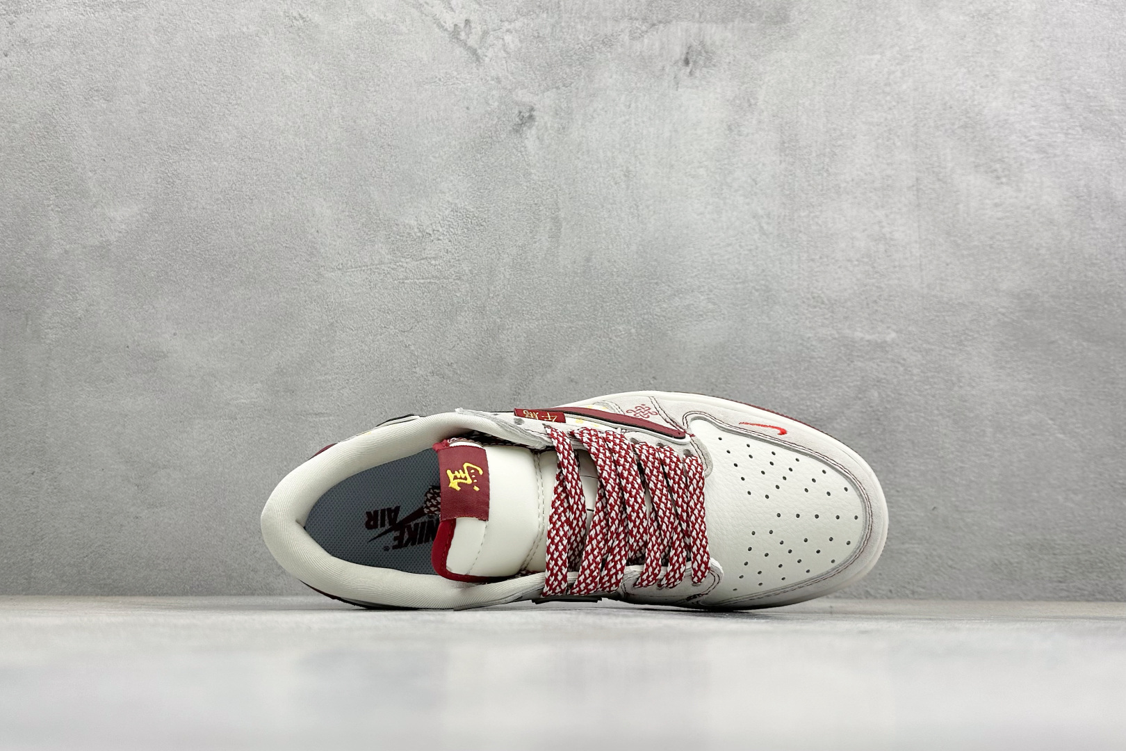 Air Jordan 1 Low AJ1 乔1 马年限定 高端定制 倒钩低帮复古篮球鞋 JW1188-180-Top High Quatity Cheap Sneakers Fashion Clothing Clothes Bags handbags Shoes of all Brand wholesale With The best Quality And Beautiful Price from China Factory Chinese suppliers wholesaler seller Air Jordan 1 Low AJ1 乔1 马年限定 高端定制 倒钩低帮复古篮球鞋 JW1188-180