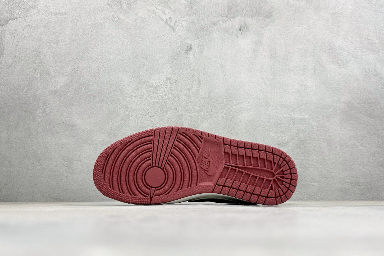 Air Jordan 1 Low AJ1 乔1 马年限定 高端定制 倒钩低帮复古篮球鞋 JW1188-180-Top High Quatity Cheap Sneakers Fashion Clothing Clothes Bags handbags Shoes of all Brand wholesale With The best Quality And Beautiful Price from China Factory Chinese suppliers wholesaler seller Air Jordan 1 Low AJ1 乔1 马年限定 高端定制 倒钩低帮复古篮球鞋 JW1188-180