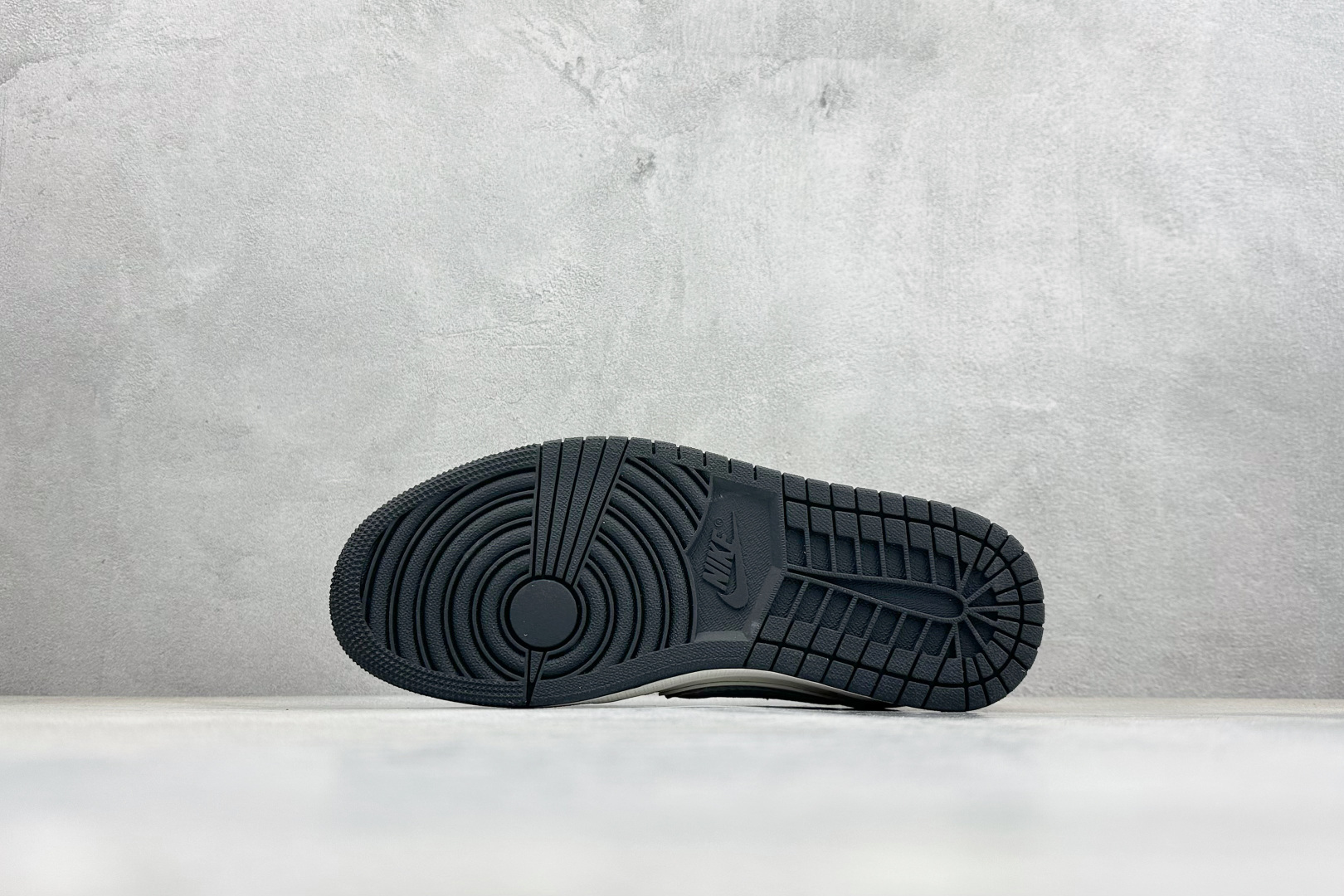 260 Air Jordan 1 Low AJ1 乔1 2026马年限定 高端定制 倒钩低帮复古篮球鞋 JW1188-179