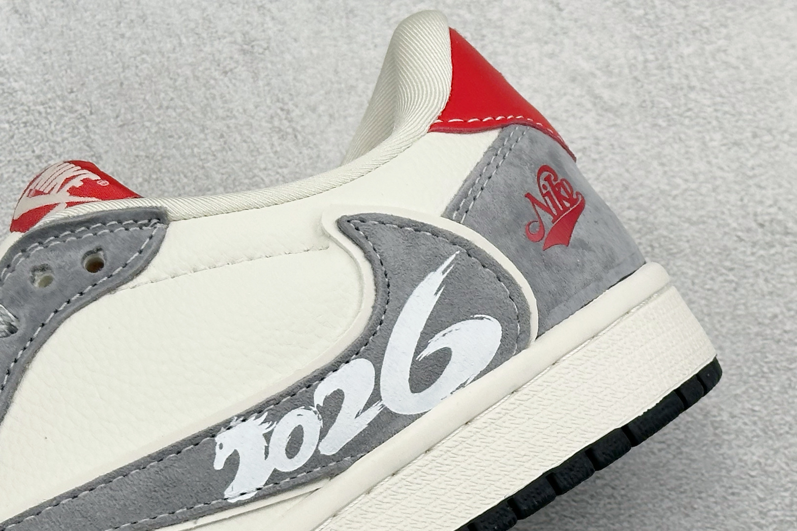 260 Air Jordan 1 Low AJ1 乔1 2026马年限定 高端定制 倒钩低帮复古篮球鞋 JW1188-179