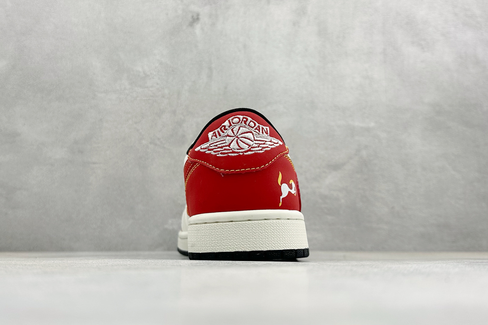 Air Jordan 1 Low AJ1 乔1 马年限定 高端定制 倒钩低帮复古篮球鞋 XA2001-907