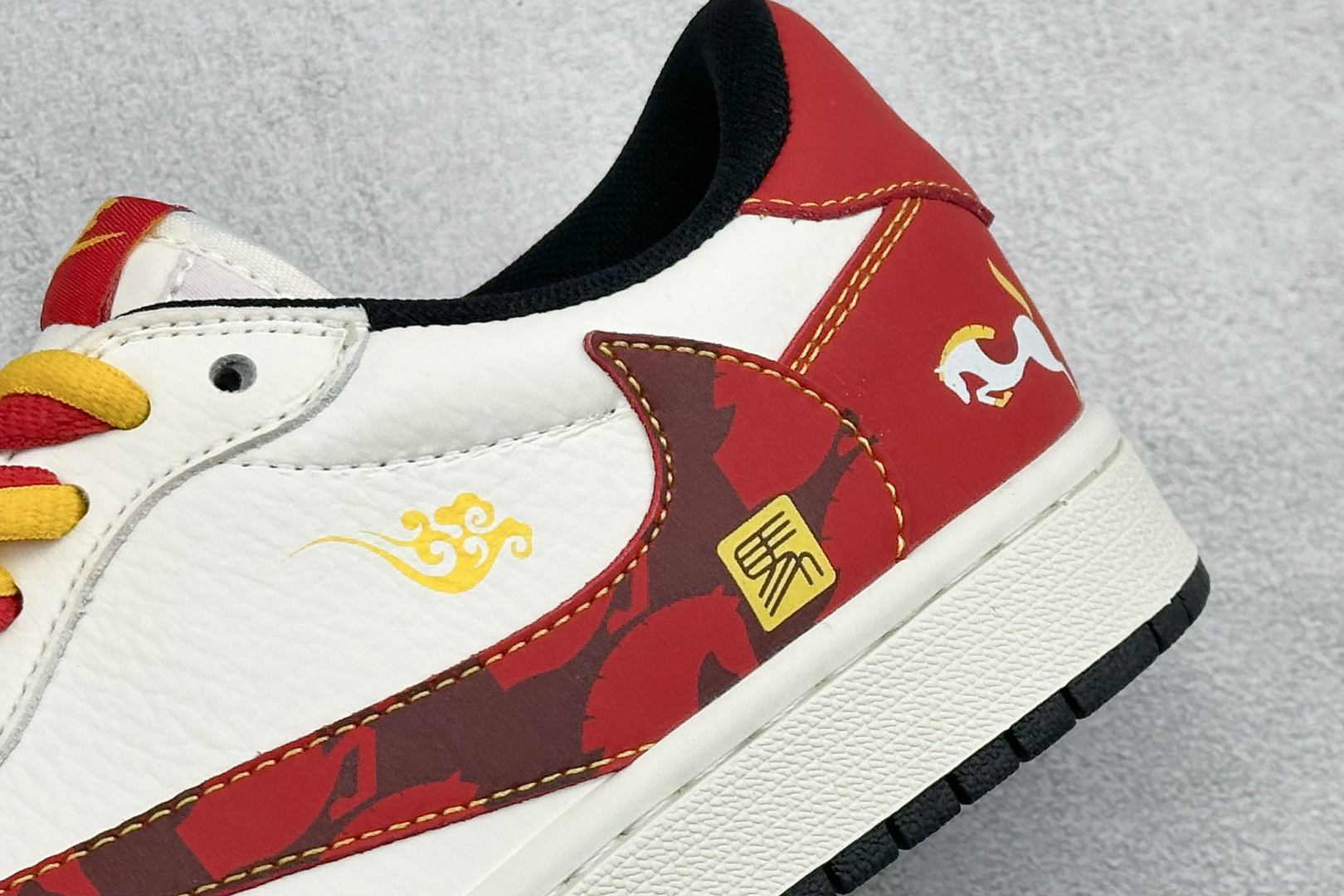 Air Jordan 1 Low AJ1 乔1 马年限定 高端定制 倒钩低帮复古篮球鞋 XA2001-907