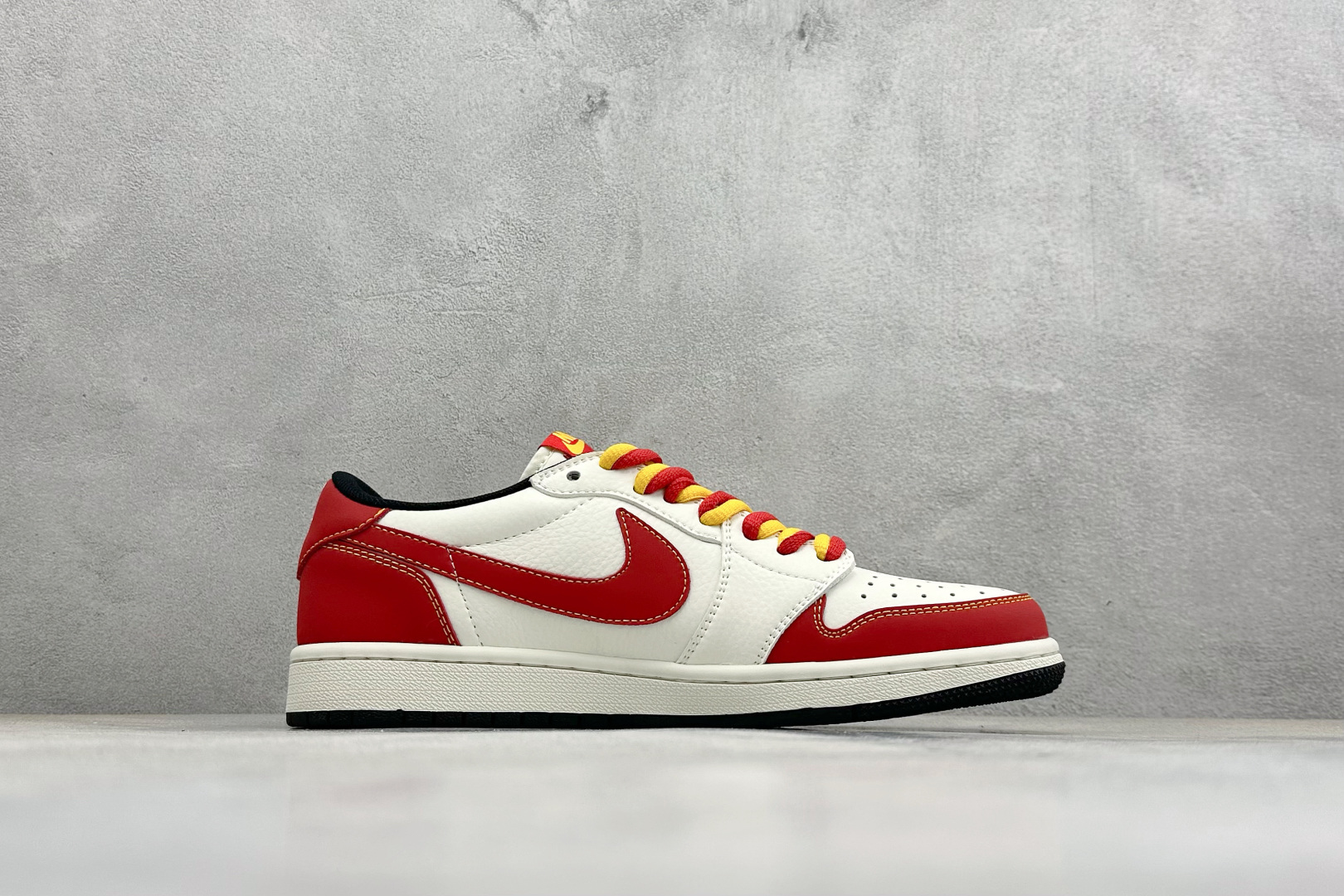 Air Jordan 1 Low AJ1 乔1 马年限定 高端定制 倒钩低帮复古篮球鞋 XA2001-907