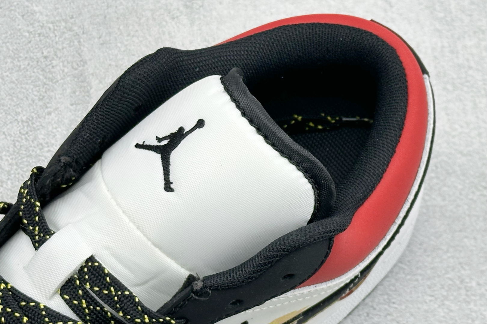 260 Air Jordan 1 Low AJ1 乔1 马年限定 高端定制 低帮复古篮球鞋 FD5188-601