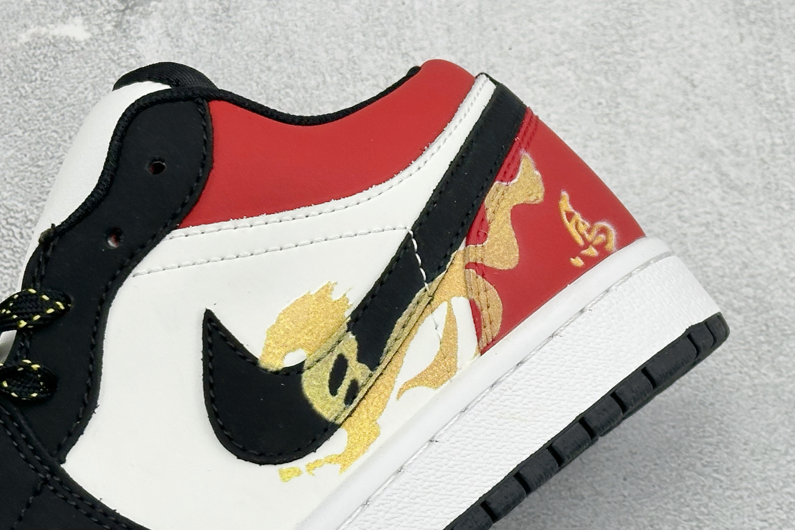 260 Air Jordan 1 Low AJ1 乔1 马年限定 高端定制 低帮复古篮球鞋 FD5188-601