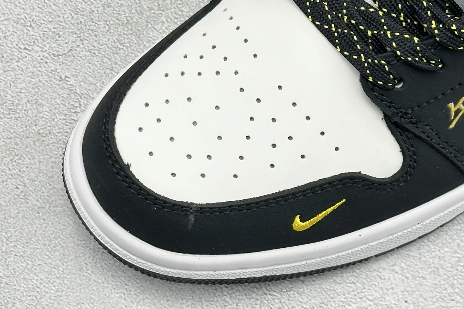 260 Air Jordan 1 Low AJ1 乔1 马年限定 高端定制 低帮复古篮球鞋 FD5188-601