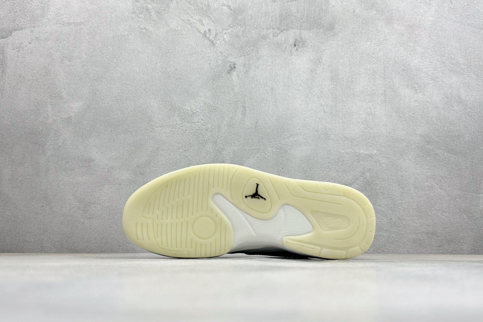 200 K版Nike Jordan Stadium 90 低帮复古运动篮球鞋 HV4092-100-Chinese UA Cheap High Quatity Brand Clothes Bags handbags Sneakers wholesale wholesaler seller from China Factory suppliers Fashion Clothing Shoes best Quality Beautiful Price 200 K版Nike Jordan Stadium 90 低帮复古运动篮球鞋 HV4092-100