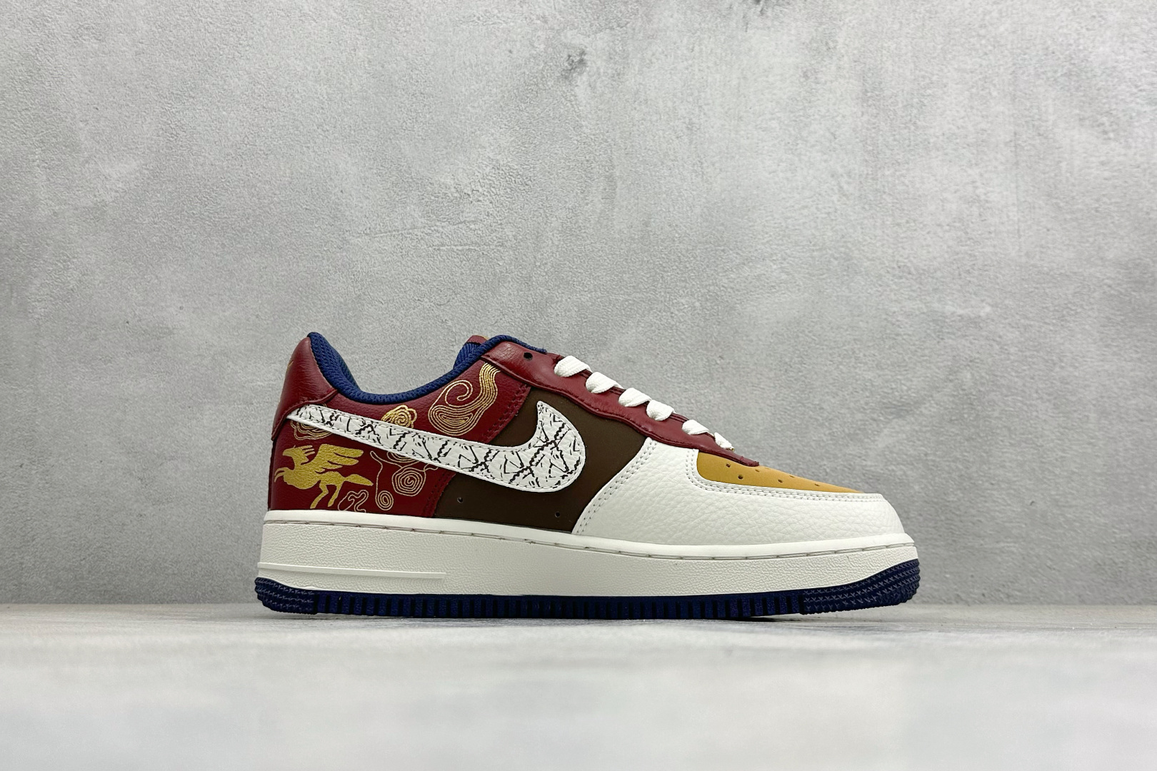 SC版Nike Air Force 1'07 Low 马年限定 瑞彩祥云金纹 空军一号低帮休闲板鞋 NH0601-535-Top High Quatity Cheap Sneakers Fashion Clothing Clothes Bags handbags Shoes of all Brand wholesale With The best Quality And Beautiful Price from China Factory Chinese suppliers wholesaler seller SC版Nike Air Force 1'07 Low 马年限定 瑞彩祥云金纹 空军一号低帮休闲板鞋 NH0601-535