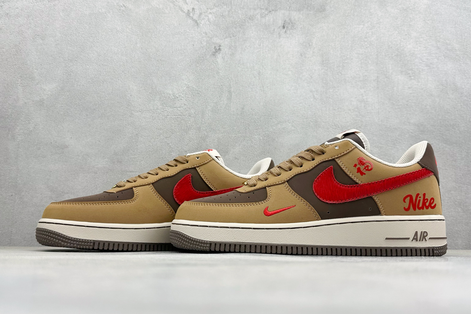 SC版Nike Air Force 1'07 Low 马年限定 暖棕朱红 空军一号低帮休闲板鞋 NH0601-516-Top High Quatity Cheap Sneakers Fashion Clothing Clothes Bags handbags Shoes of all Brand wholesale With The best Quality And Beautiful Price from China Factory Chinese suppliers wholesaler seller SC版Nike Air Force 1'07 Low 马年限定 暖棕朱红 空军一号低帮休闲板鞋 NH0601-516