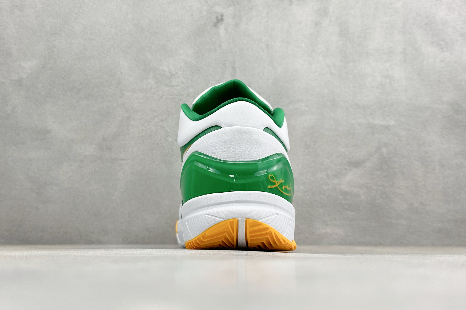 Nike Zoom Kobe 4代 马年限定 防滑耐磨减震舒适轻便实战篮球鞋 FJ9363-105-Top High Quatity Cheap Sneakers Fashion Clothing Clothes Bags handbags Shoes of all Brand wholesale With The best Quality And Beautiful Price from China Factory Chinese suppliers wholesaler seller Nike Zoom Kobe 4代 马年限定 防滑耐磨减震舒适轻便实战篮球鞋 FJ9363-105