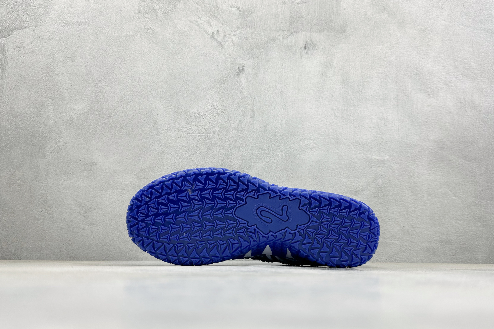 蓝纹暴袭 JA 3 XMAS PE EP 莫兰特3代 实战篮球鞋 HF2794-005-Top High Quatity Cheap Sneakers Fashion Clothing Clothes Bags handbags Shoes of all Brand wholesale With The best Quality And Beautiful Price from China Factory Chinese suppliers wholesaler seller 蓝纹暴袭 JA 3 XMAS PE EP 莫兰特3代 实战篮球鞋 HF2794-005