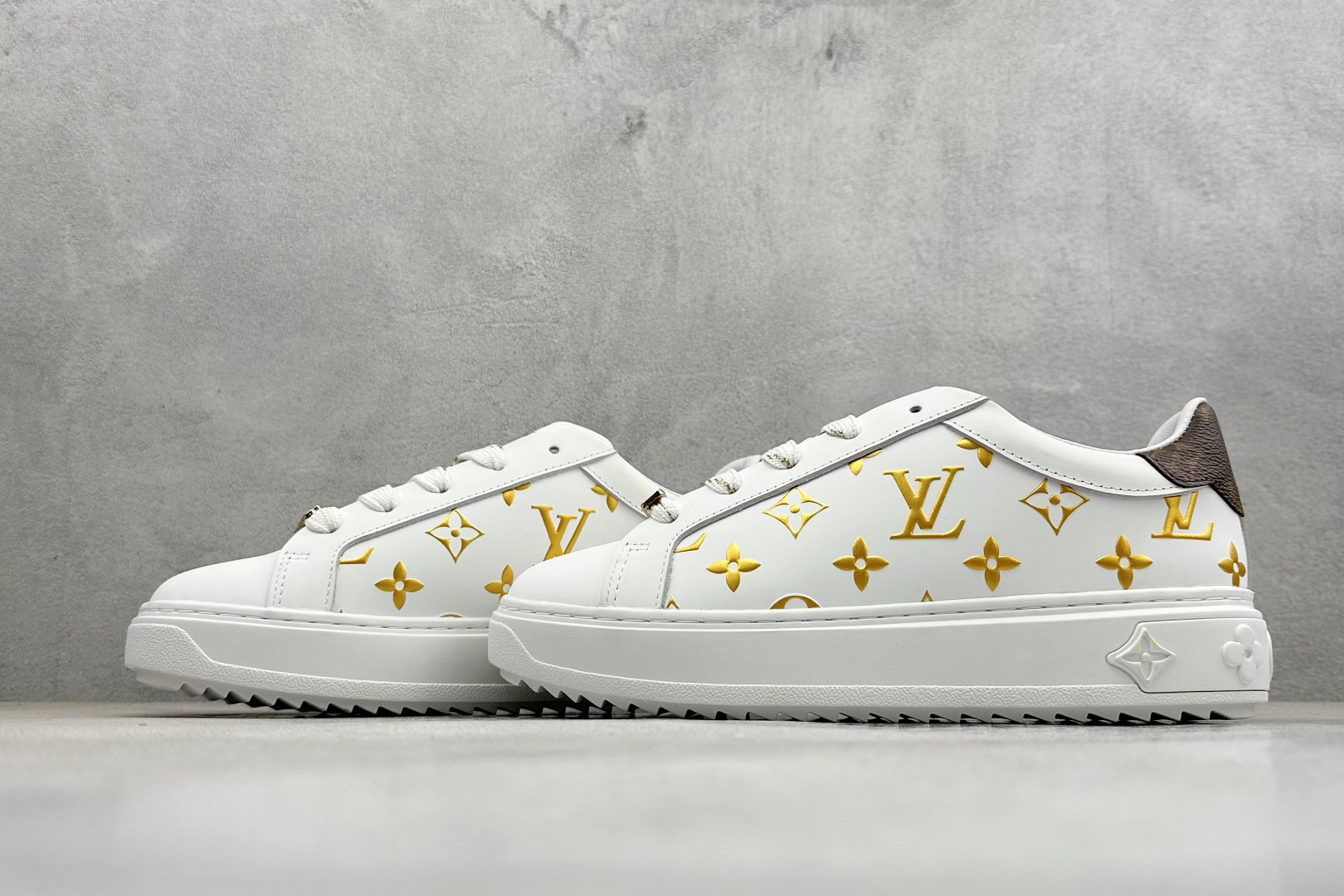 450 YS广奢高端LouisVuittonNewArrival系列 LVTimeOut情侣小白鞋 小-Chinese UA Cheap High Quatity Brand Clothes Bags handbags Sneakers wholesale wholesaler seller from China Factory suppliers Fashion Clothing Shoes best Quality Beautiful Price 450 YS广奢高端LouisVuittonNewArrival系列 LVTimeOut情侣小白鞋 小