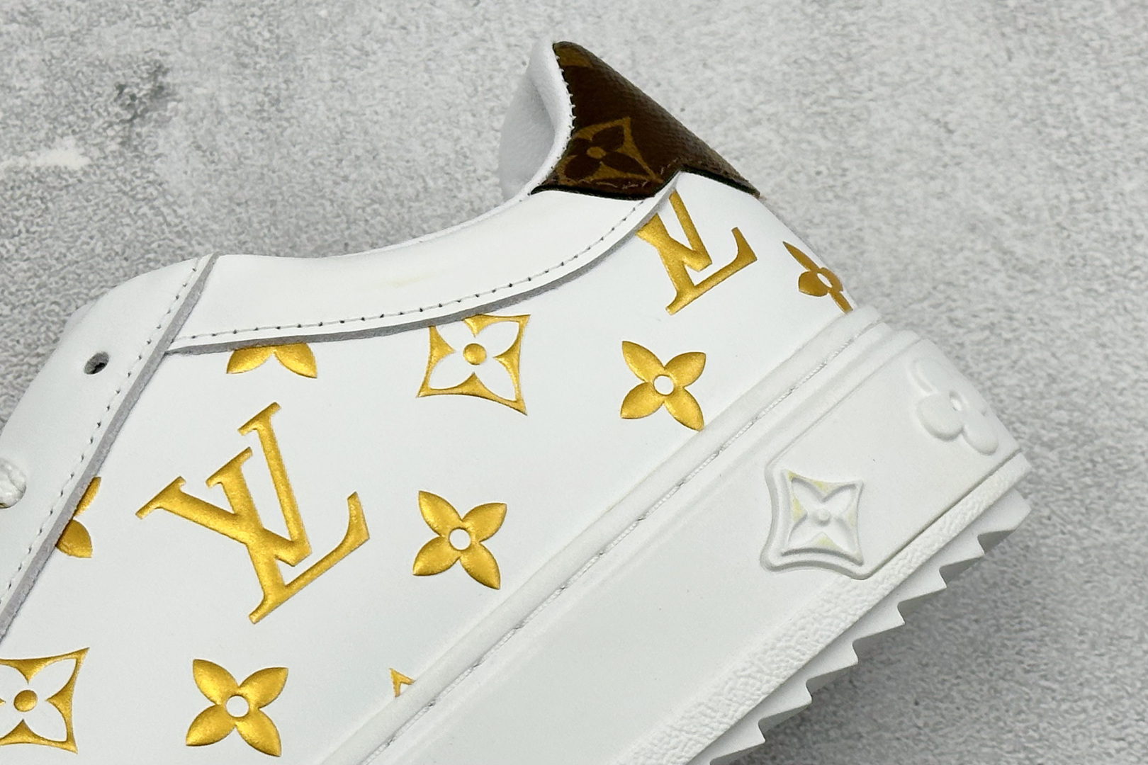 450 YS广奢高端LouisVuittonNewArrival系列 LVTimeOut情侣小白鞋 小-Chinese UA Cheap High Quatity Brand Clothes Bags handbags Sneakers wholesale wholesaler seller from China Factory suppliers Fashion Clothing Shoes best Quality Beautiful Price 450 YS广奢高端LouisVuittonNewArrival系列 LVTimeOut情侣小白鞋 小
